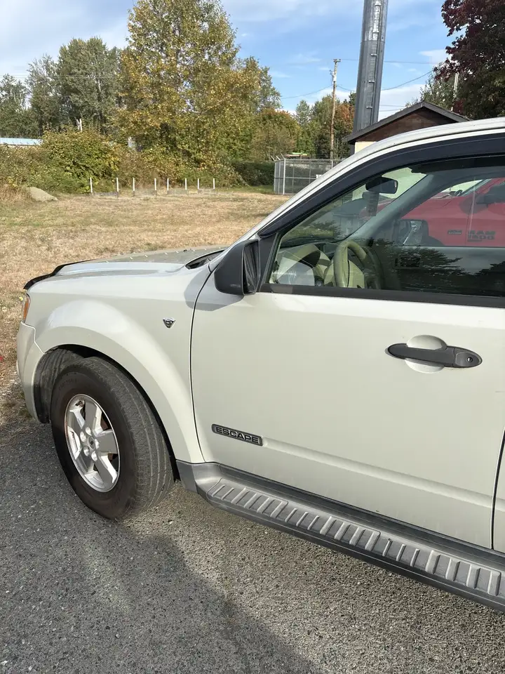 Ford Escape снимка Ford Escape