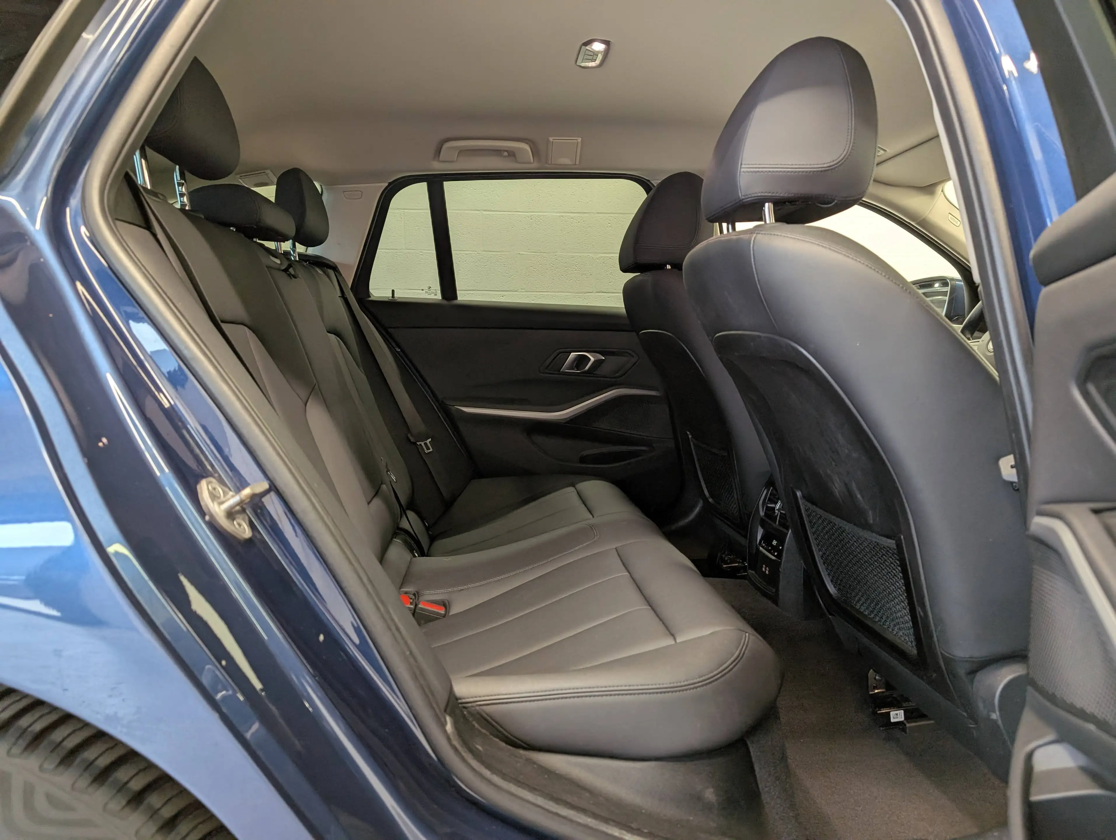 BMW 316 dA Touring G21 **CUIR-LED-NAVI-DIGITAL-PARKING** — photo 7