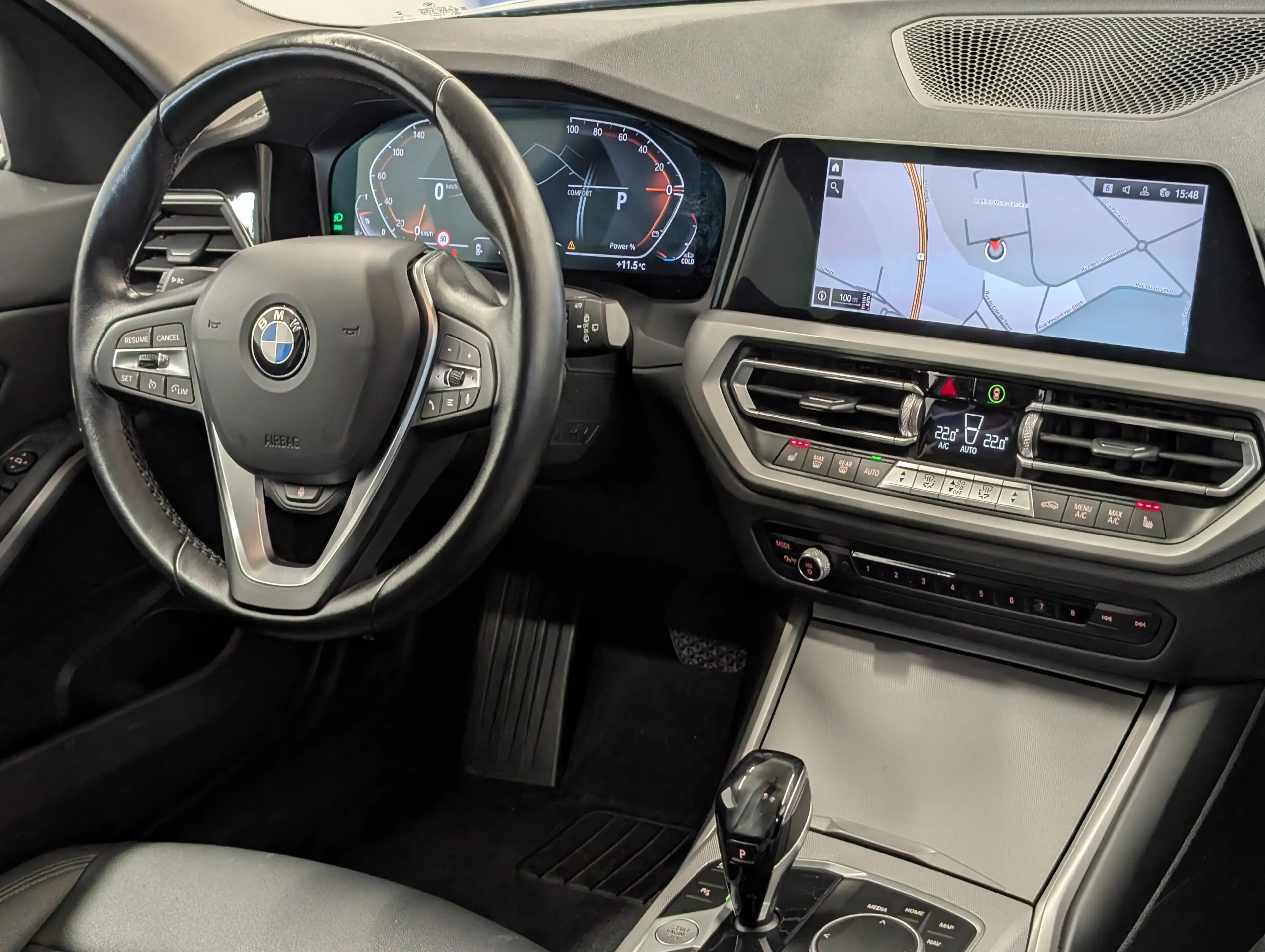 BMW 316 dA Touring G21 **CUIR-LED-NAVI-DIGITAL-PARKING** — photo 9