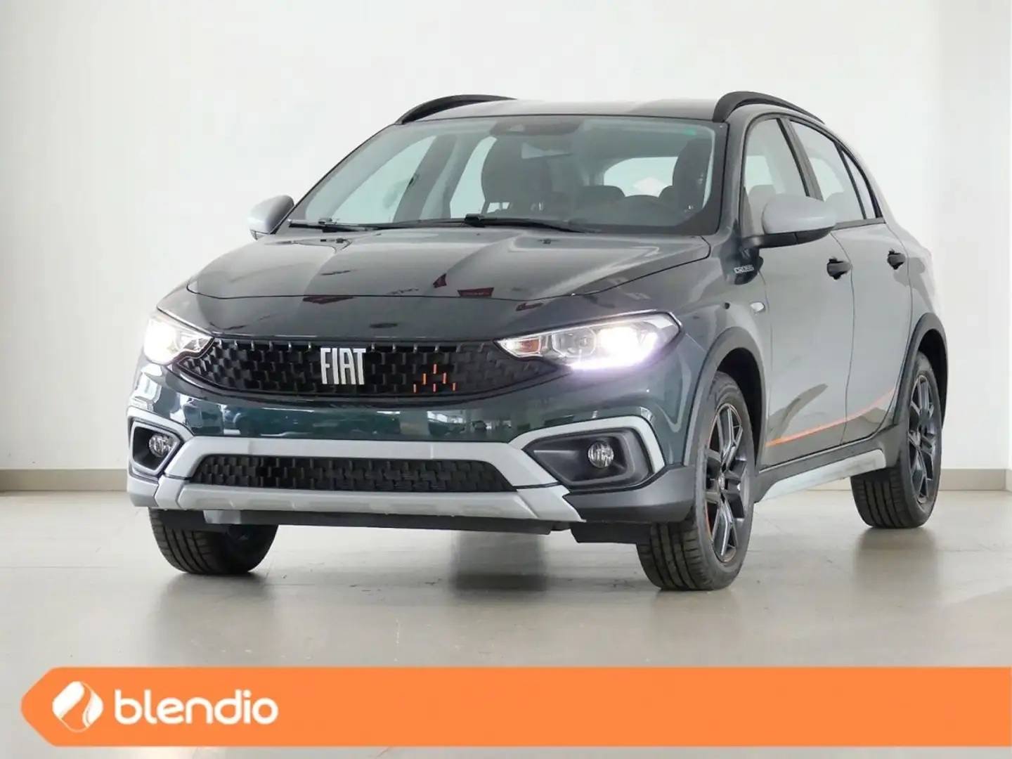 Fiat Tipo 1.5 HYBRID MHEV DCT CROSS SW 130 5P Gris - 1