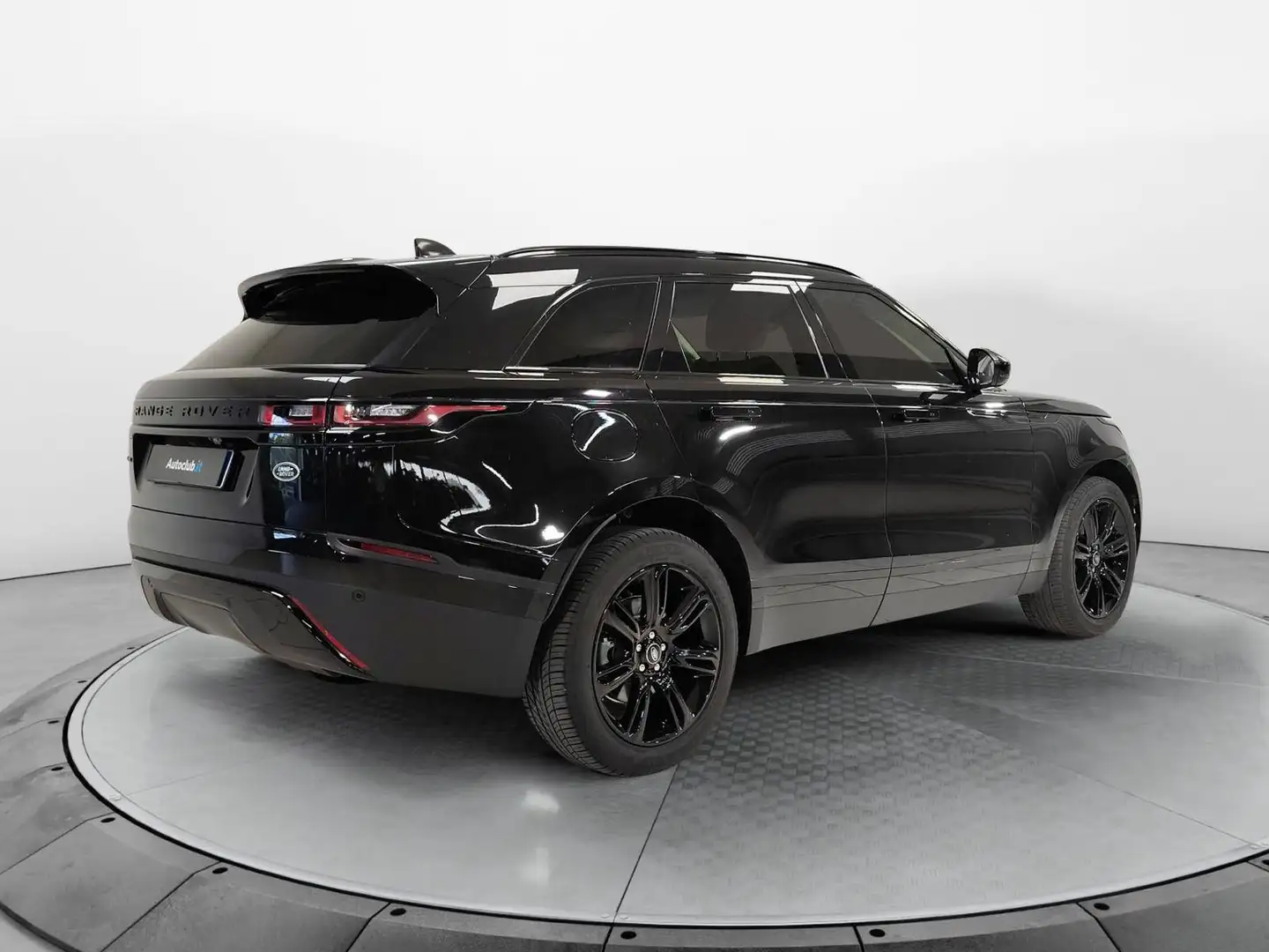 Land Rover Range Rover Velar 2.0d i4 mhev SE 4wd 204cv auto Nero - 2