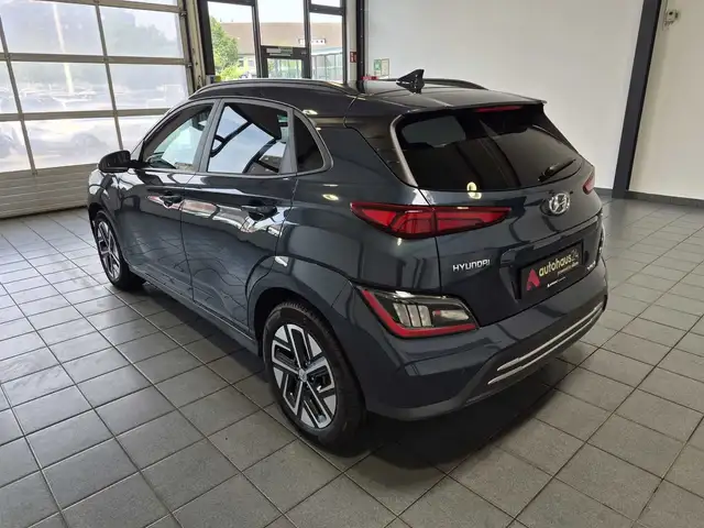 Hyundai Kona view 4