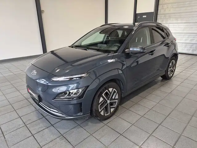 Hyundai Kona view 3