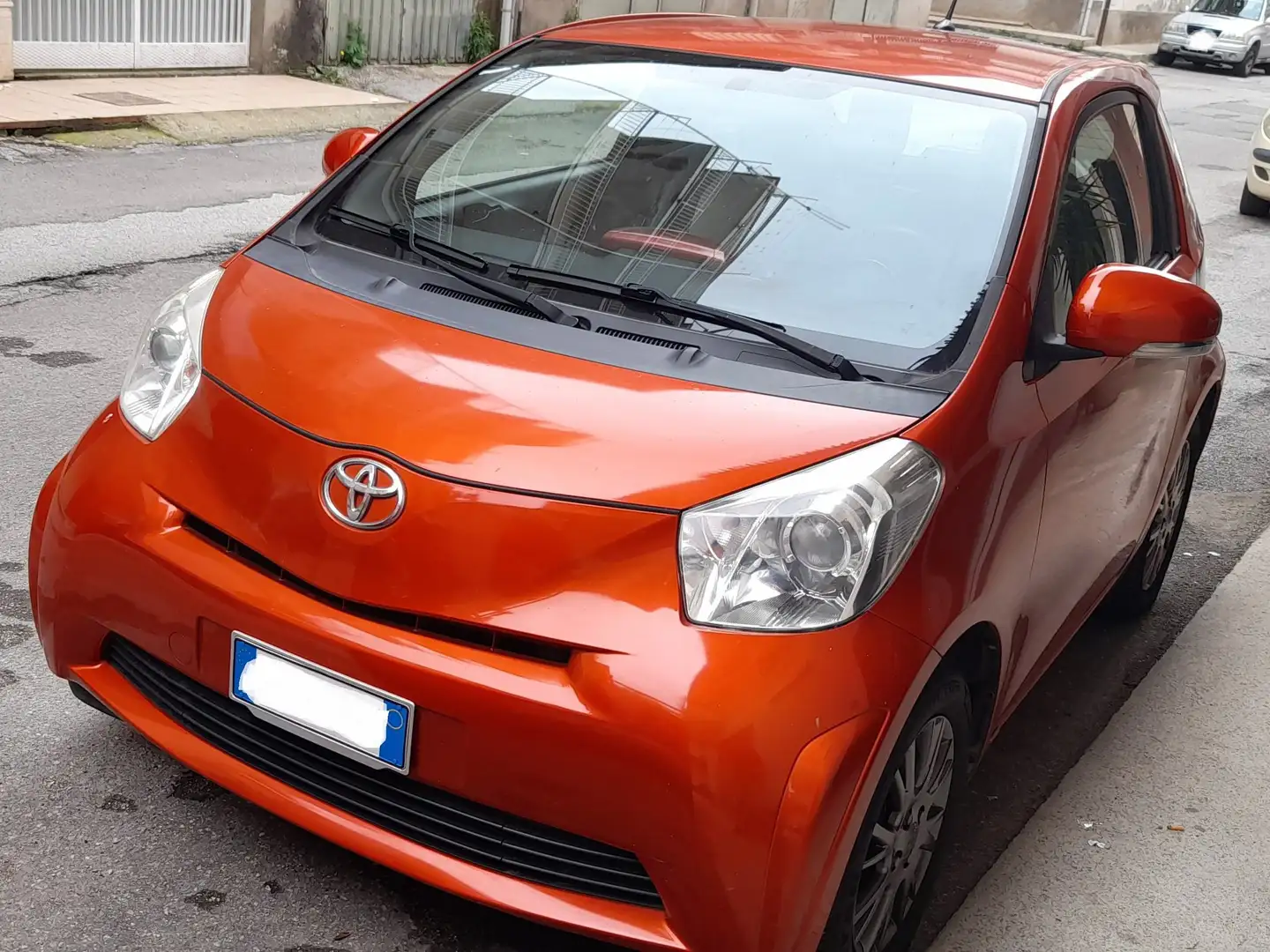 Toyota iQ 1.0 Tobasco cvt Arancione - 1