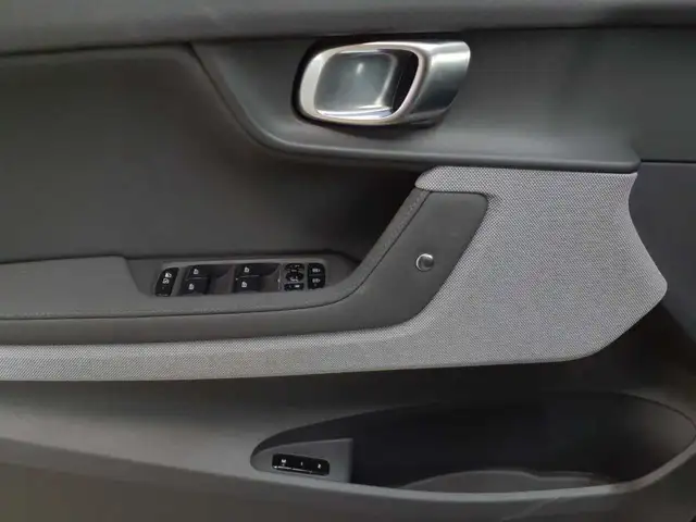 Polestar 2 view 19