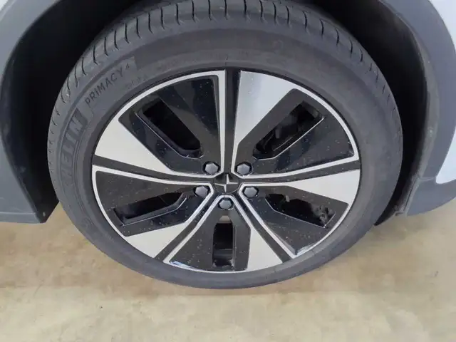 Polestar 2 view 17
