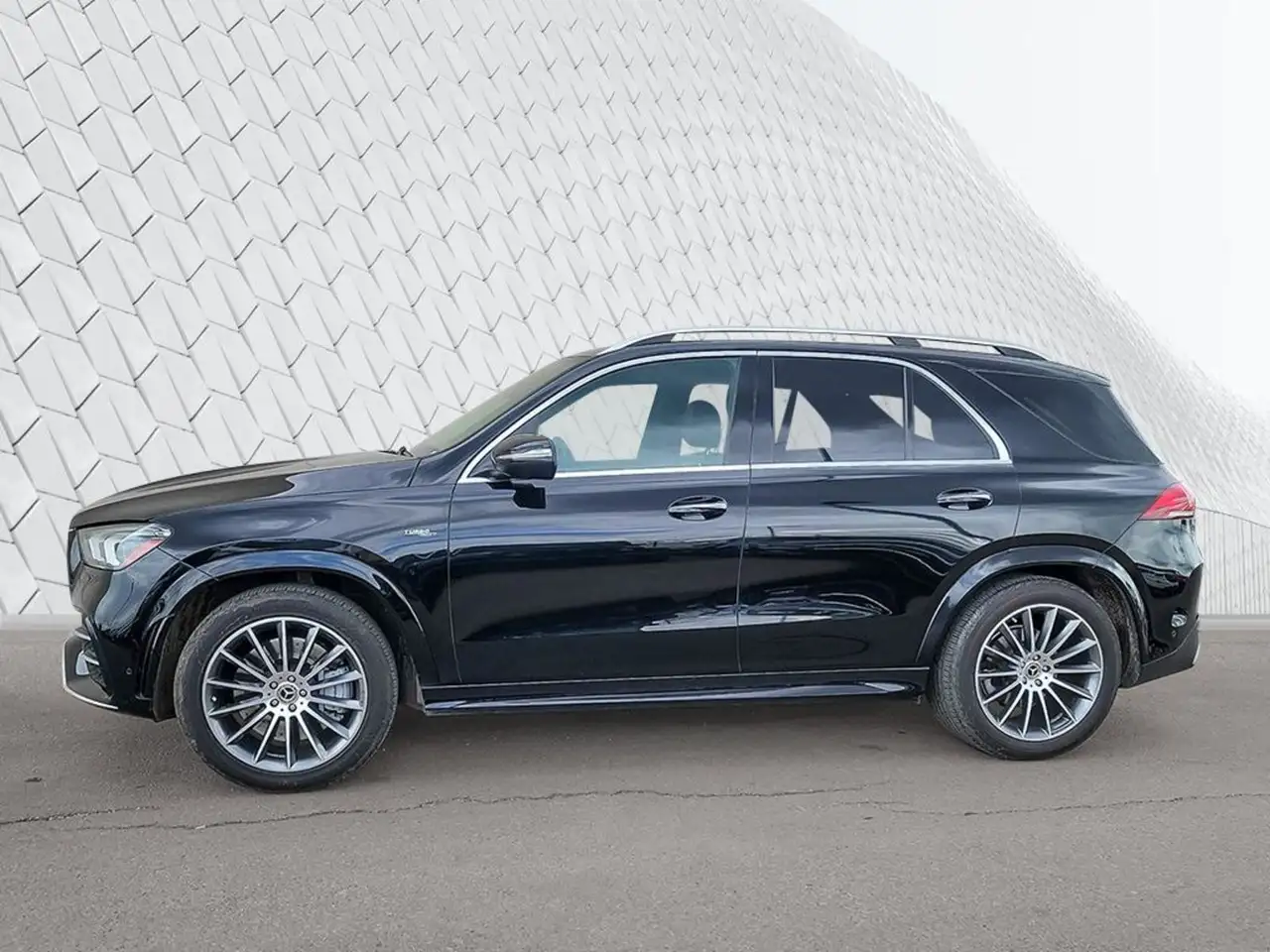 Mercedes-Benz GLE снимка Mercedes-Benz GLE