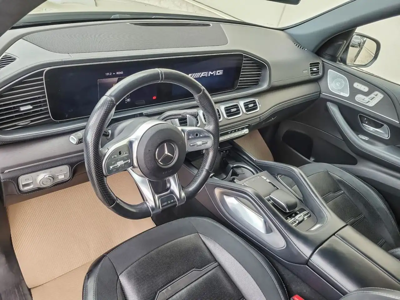 Mercedes-Benz GLE снимка Mercedes-Benz GLE