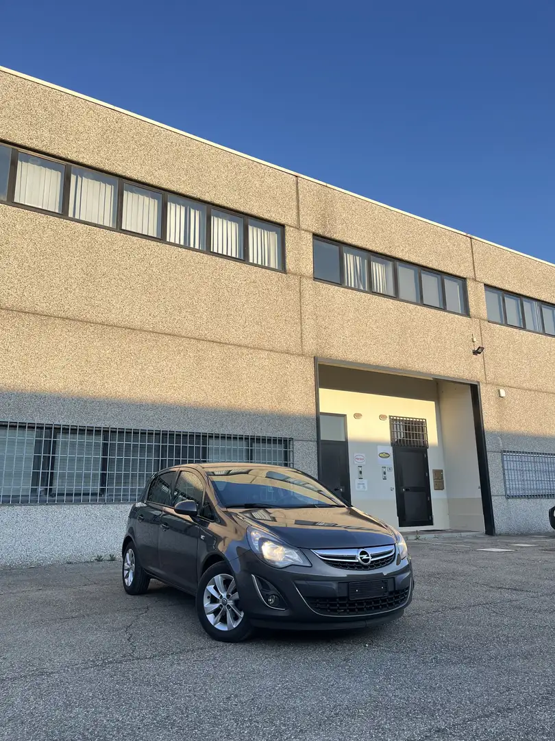 Opel Corsa 5p 1.2 osterreich edition - 2