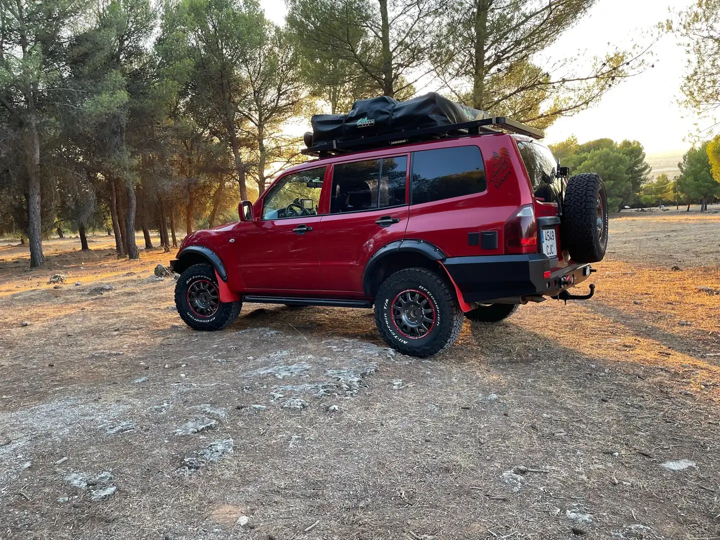 Mitsubishi Montero 3.2 DID Rojo - 2