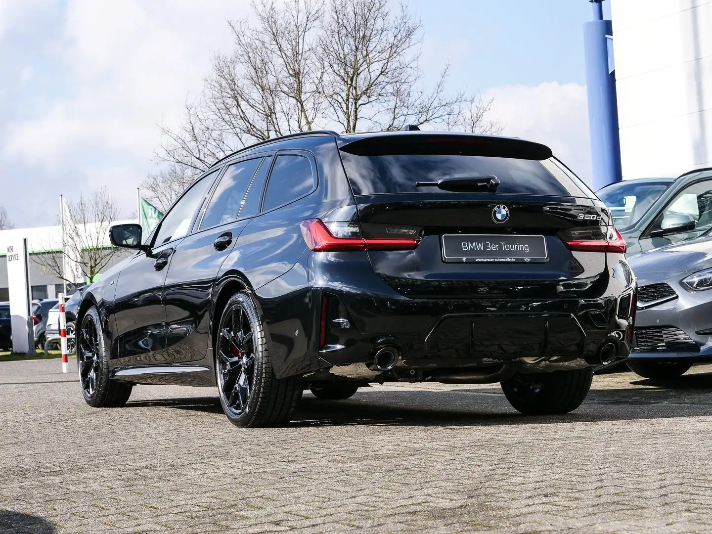 BMW 320 d M Sport Pro AHK HUD LM19 LED Schwarz - 2