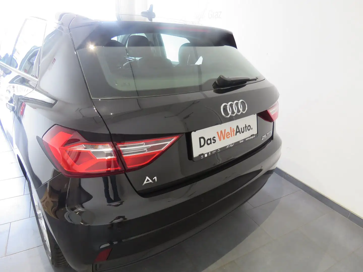 Audi A1 25 TFSI Noir - 2