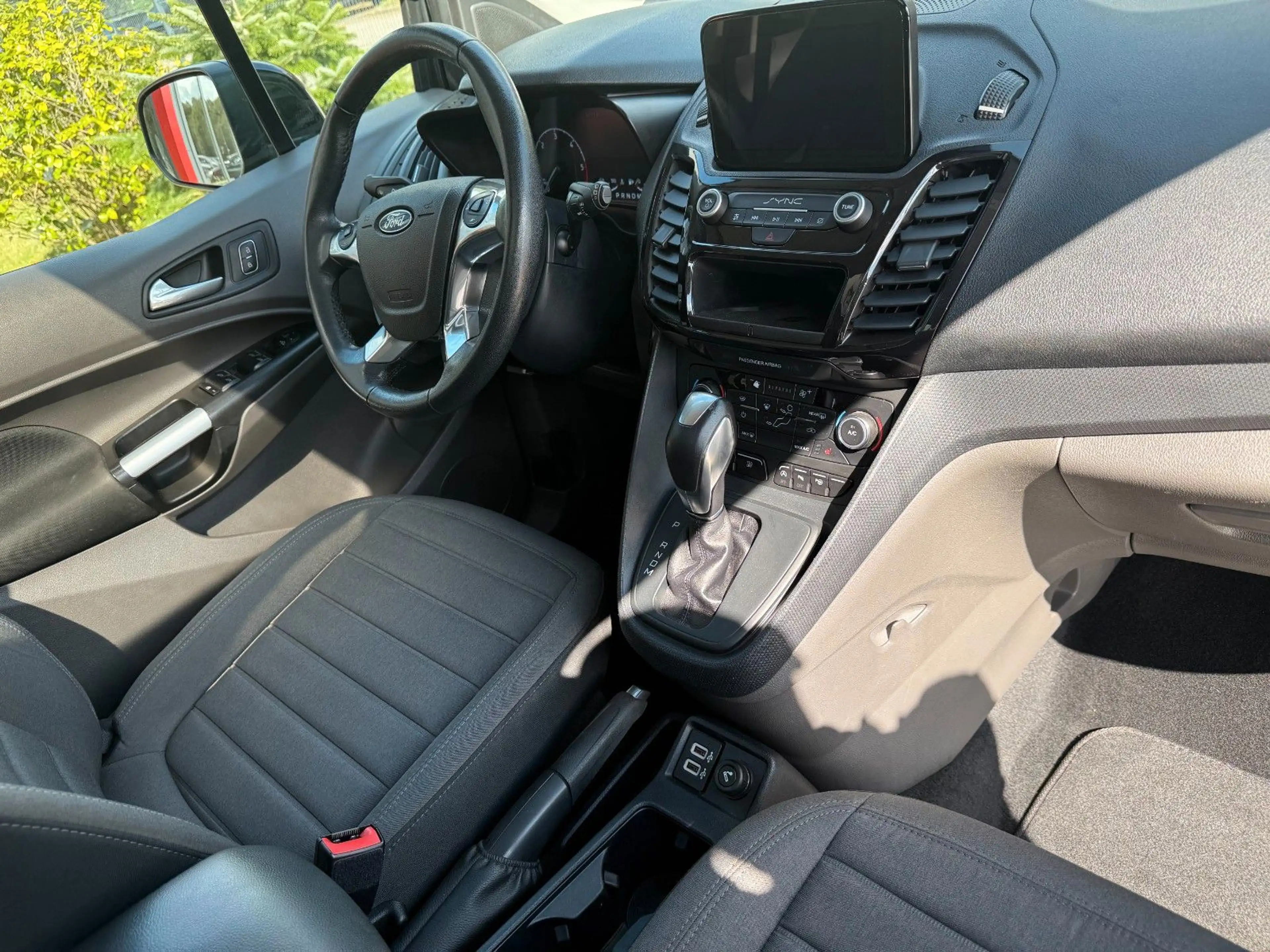 Ford Grand Tourneo Connect Titanium(Tüv&Insp.neu) — photo 9