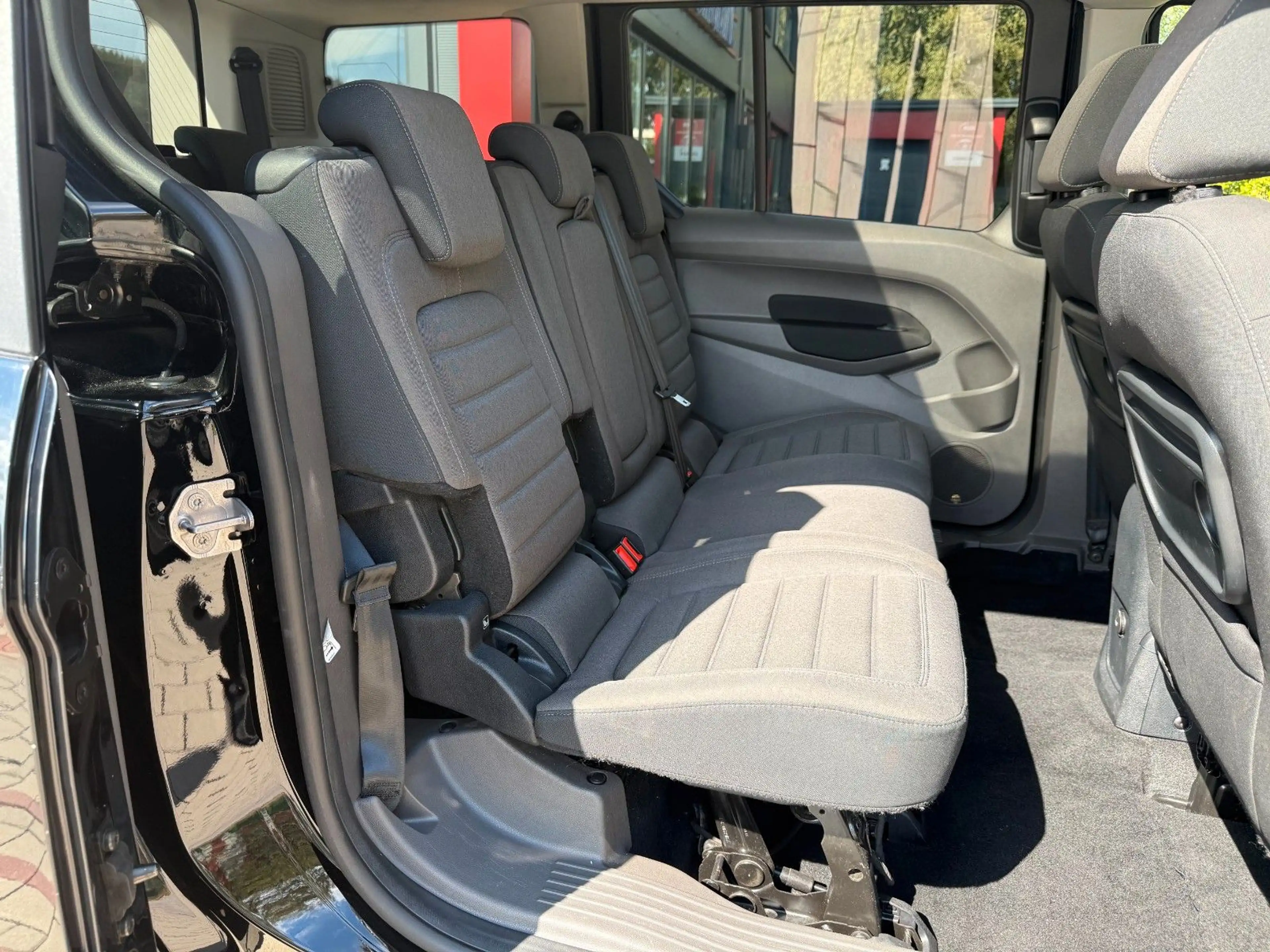 Ford Grand Tourneo Connect Titanium(Tüv&Insp.neu) — photo 13