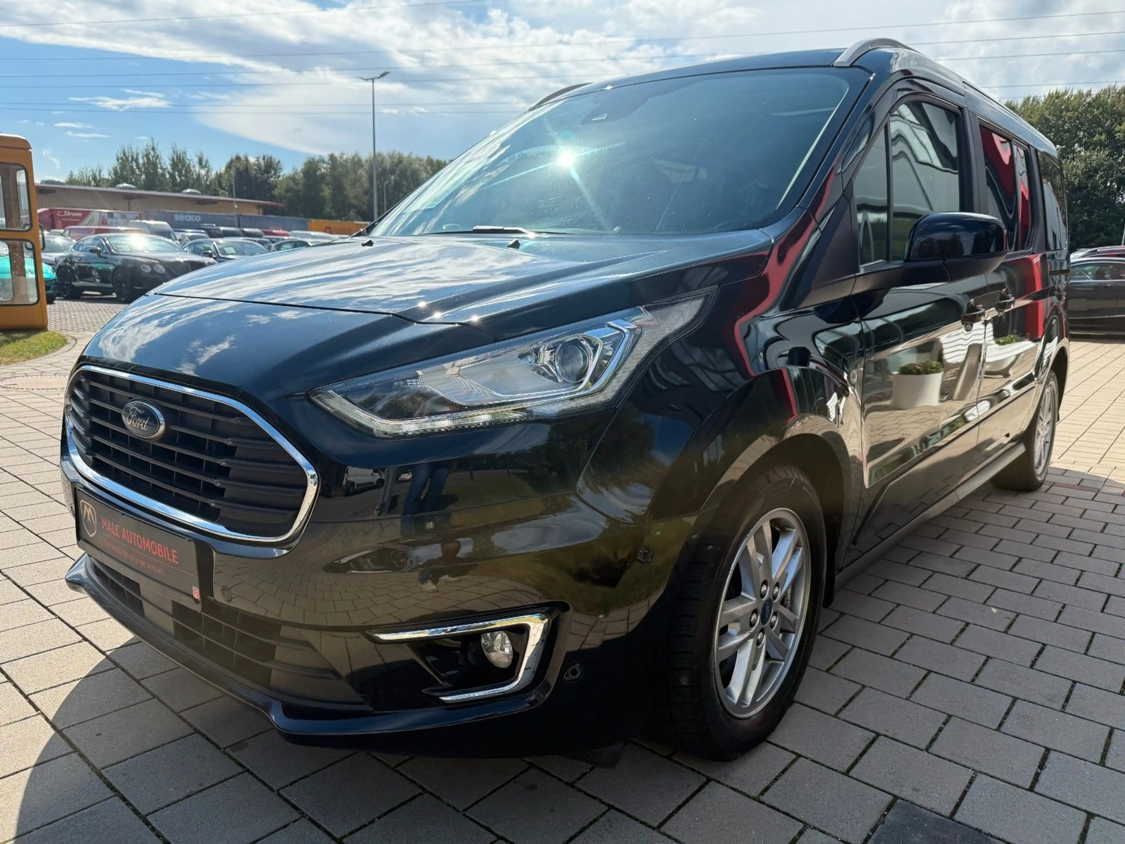Ford Grand Tourneo Connect Titanium(Tüv&Insp.neu) — photo 3