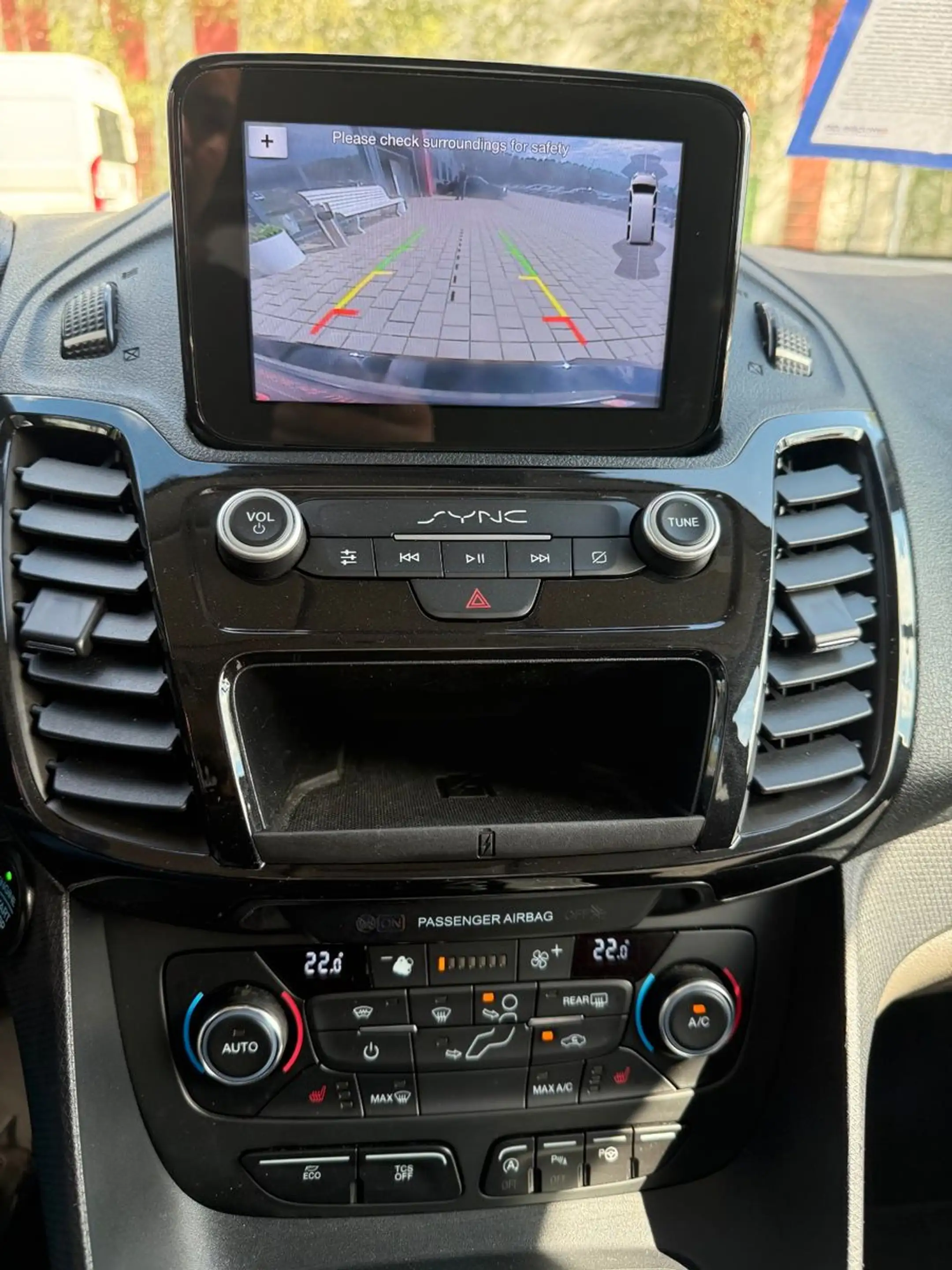 Ford Grand Tourneo Connect Titanium(Tüv&Insp.neu) — photo 7