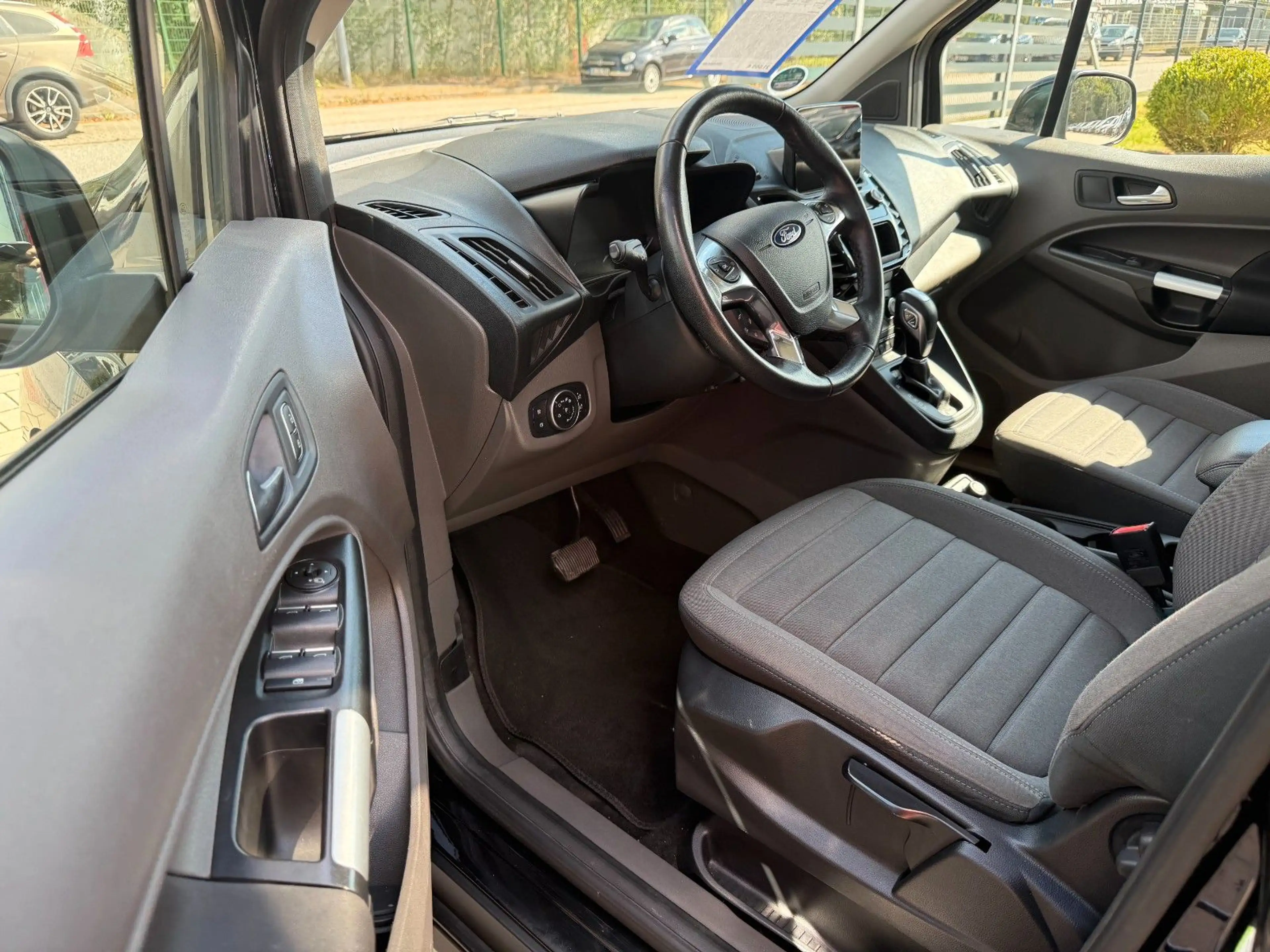 Ford Grand Tourneo Connect Titanium(Tüv&Insp.neu) — photo 5