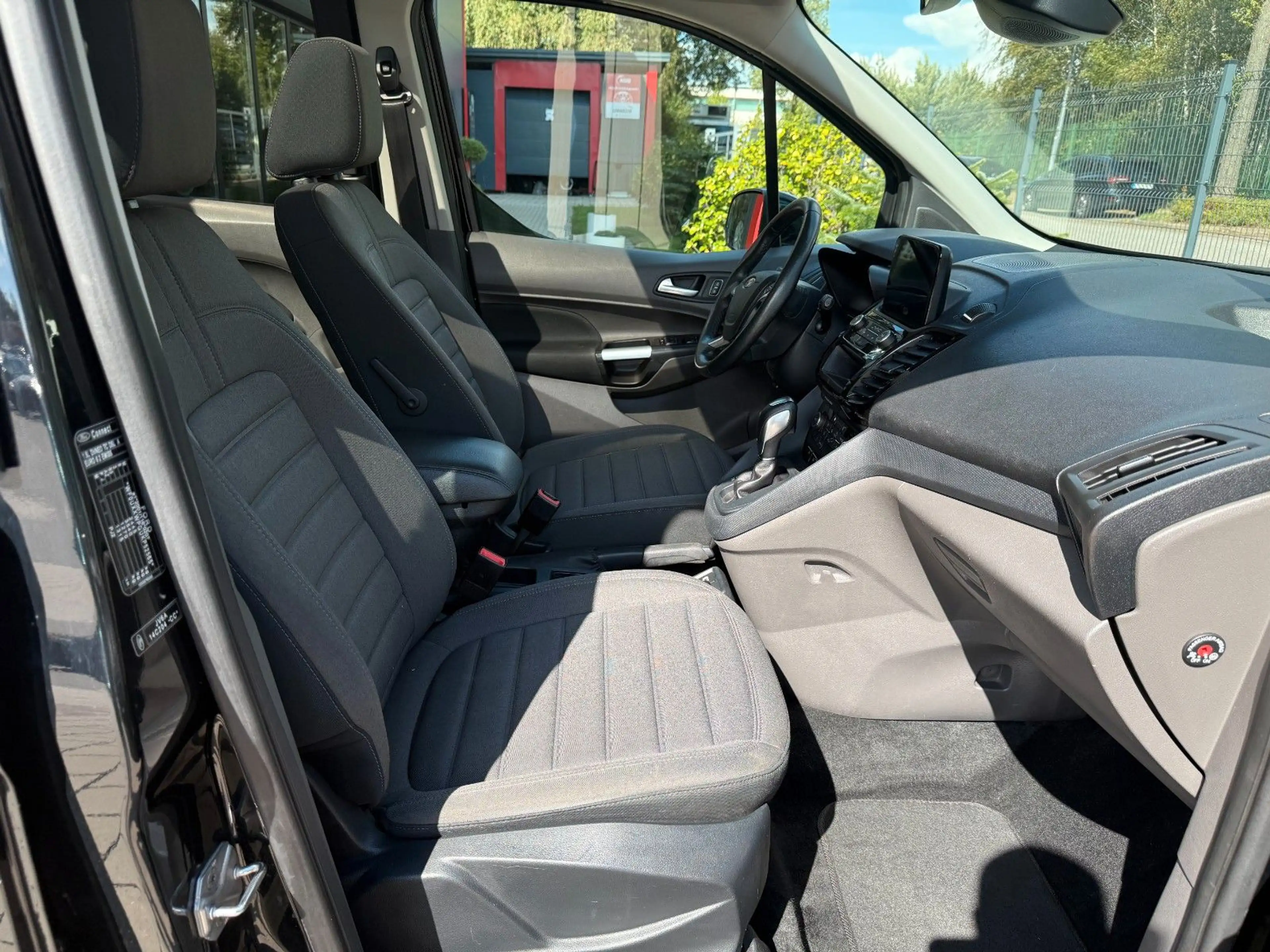 Ford Grand Tourneo Connect Titanium(Tüv&Insp.neu) — photo 10