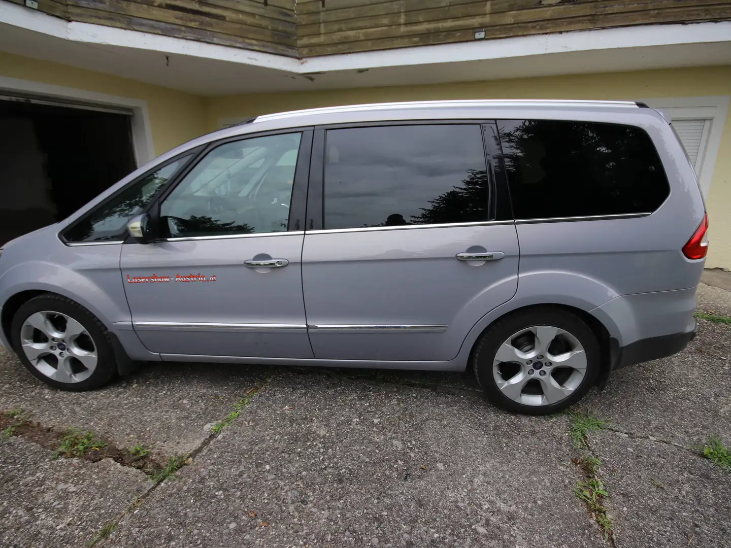 Ford Galaxy Galaxy Titanium 2,0 TDCi DPF Aut. Titanium Grau - 2