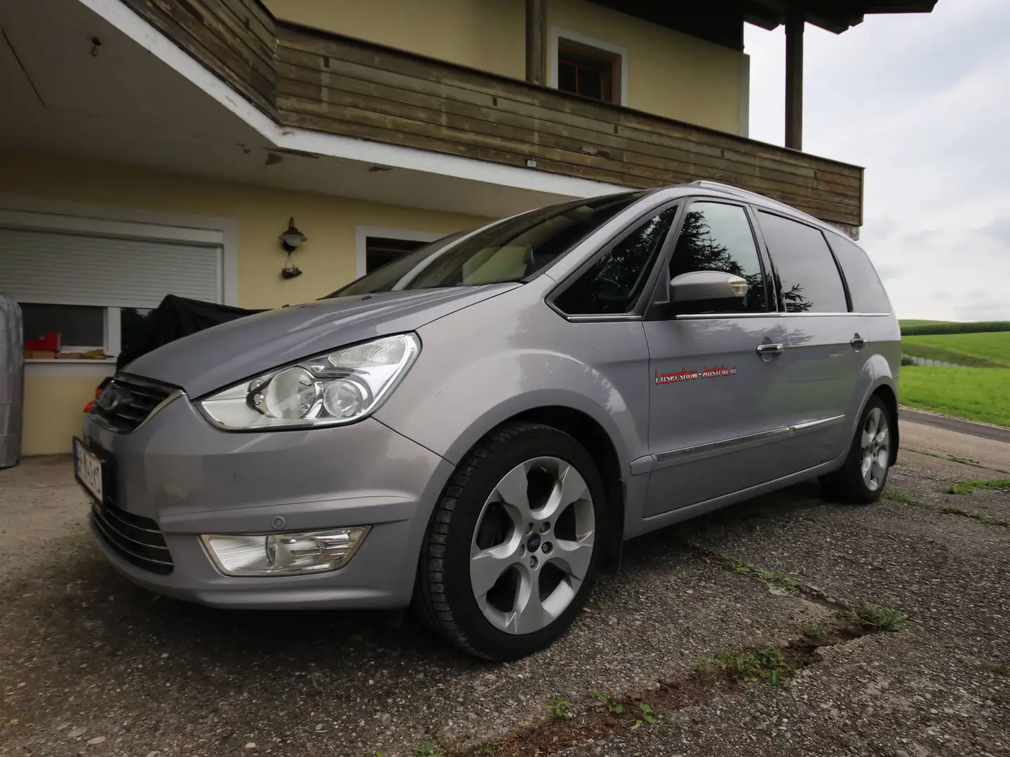 Ford Galaxy Galaxy Titanium 2,0 TDCi DPF Aut. Titanium Grau - 1