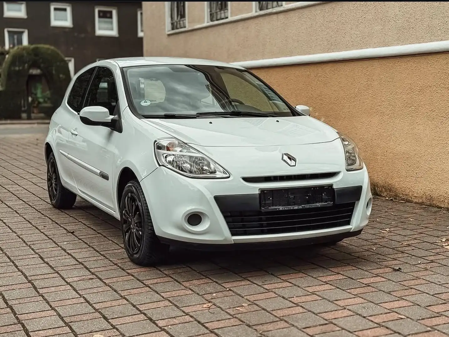 Renault Clio Collection Klima 1.Hd S*Heft TÜV NEU Weiß - 1