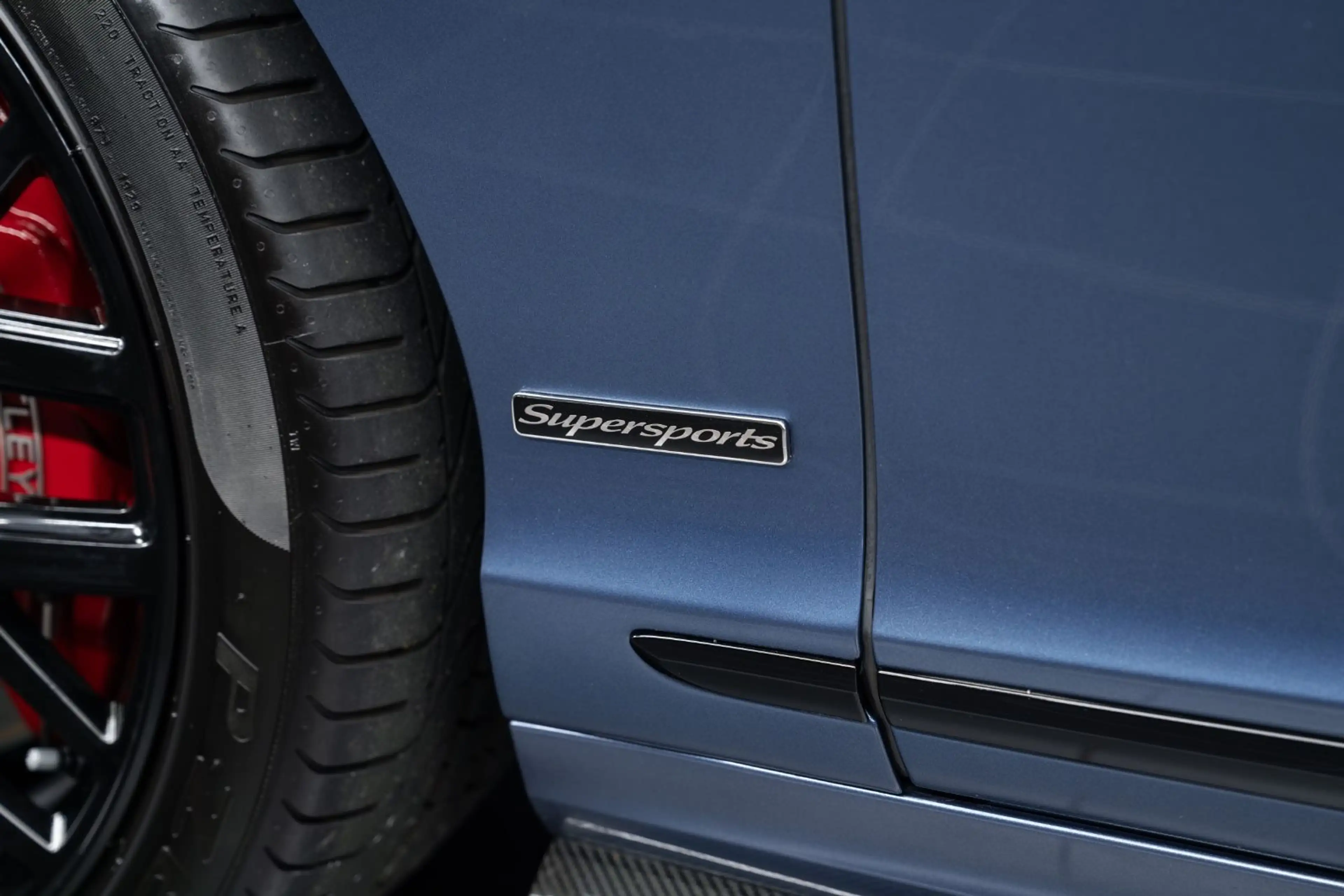 Bentley Continental Supersports — photo 11
