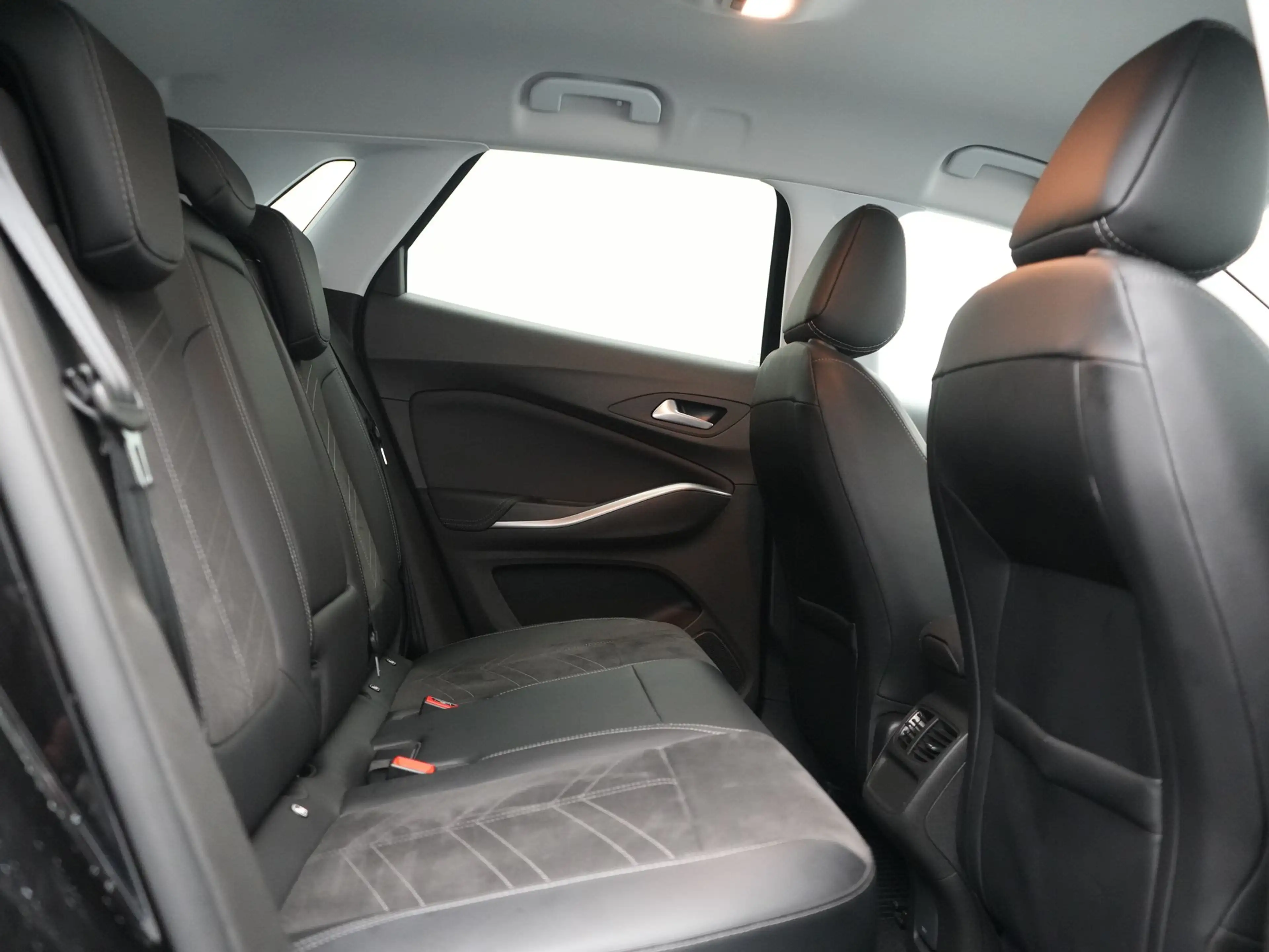 Opel Grandland 1.6 Turbo Ultimate PHEV 225pk Dealer O.H. | Trekha — photo 6