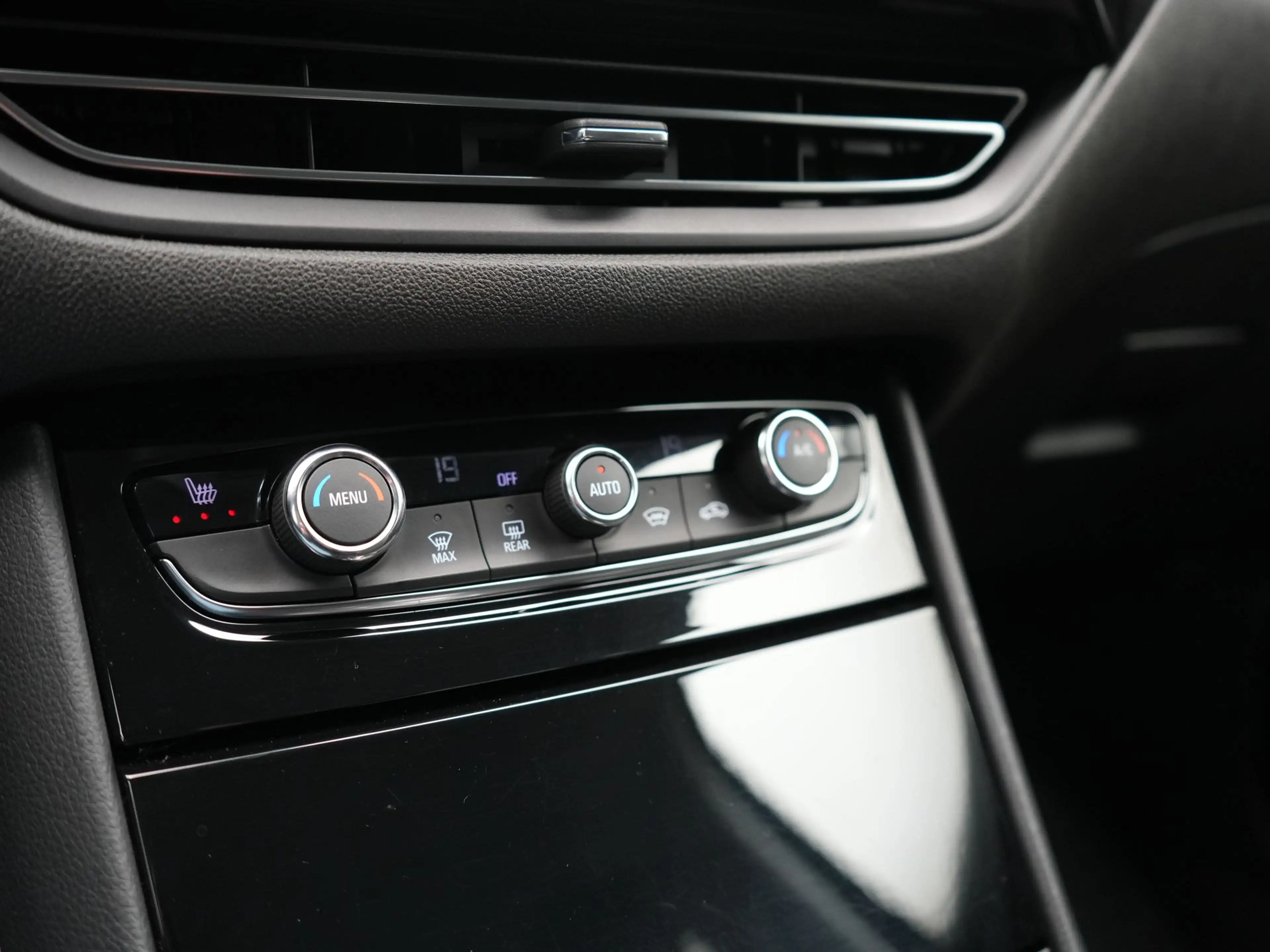 Opel Grandland 1.6 Turbo Ultimate PHEV 225pk Dealer O.H. | Trekha — photo 11