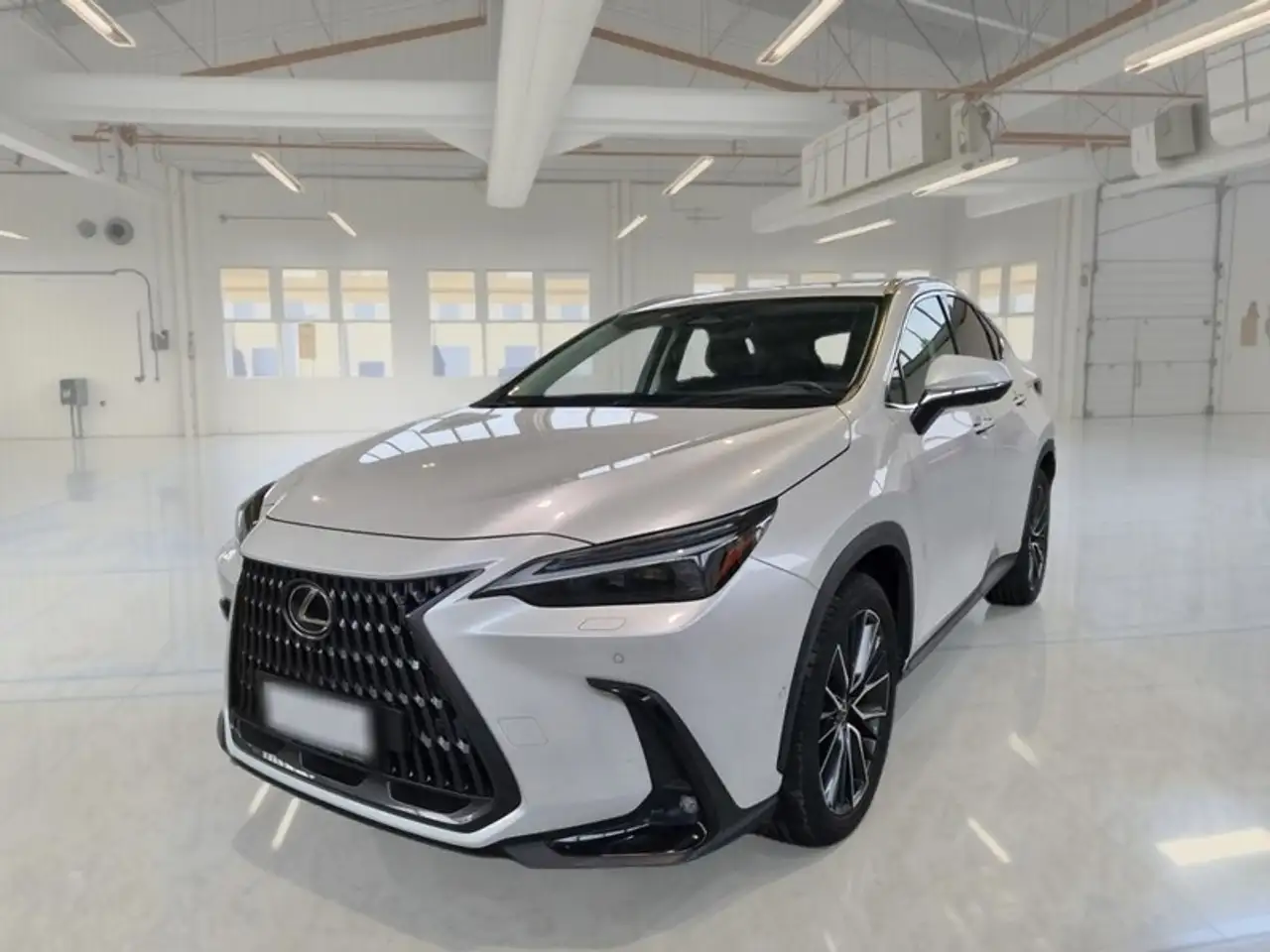 Lexus NX 450h+
