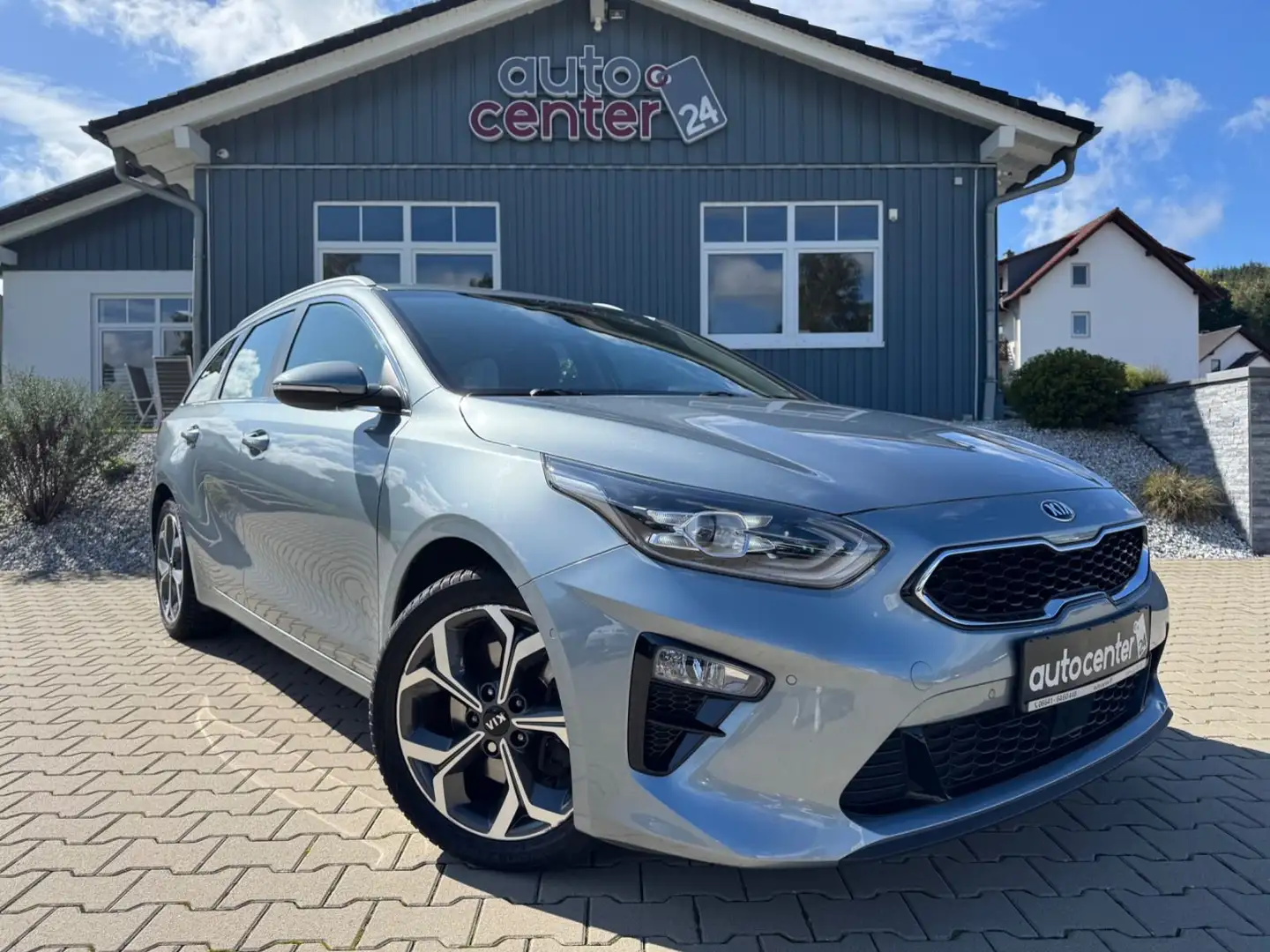 Kia Ceed SW / cee'd SW °Spirit°LED°1.Hand°Kamera°Navi° Silber - 1