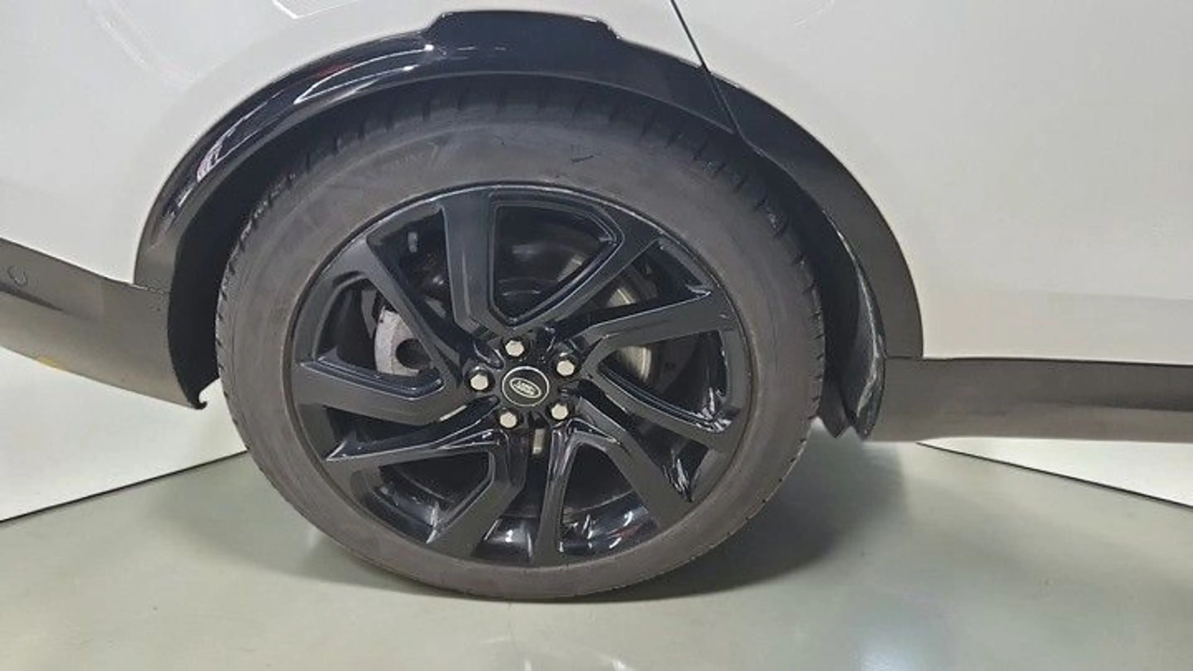 Land Rover Discovery 5 R-Dynamic SE D250 AWD*PANO*SPERRE*AH — photo 8