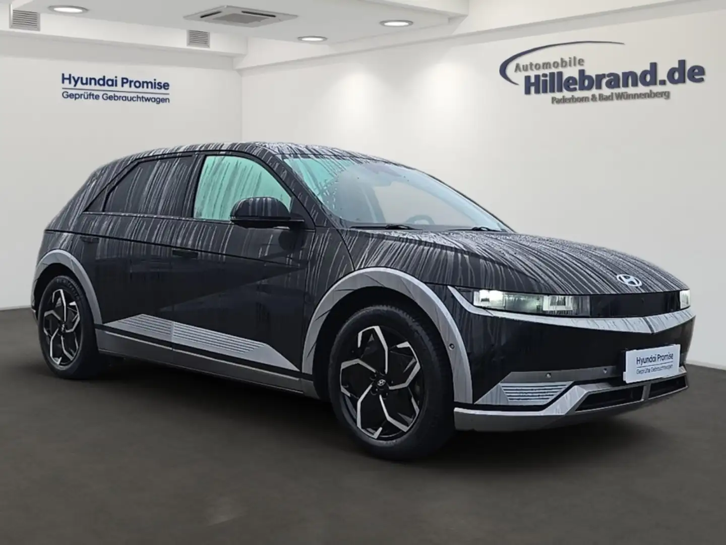 Hyundai IONIQ 5 Uniq Elektro 4WD HUD El. Fondsitzverst. Navi Leder Schwarz - 2