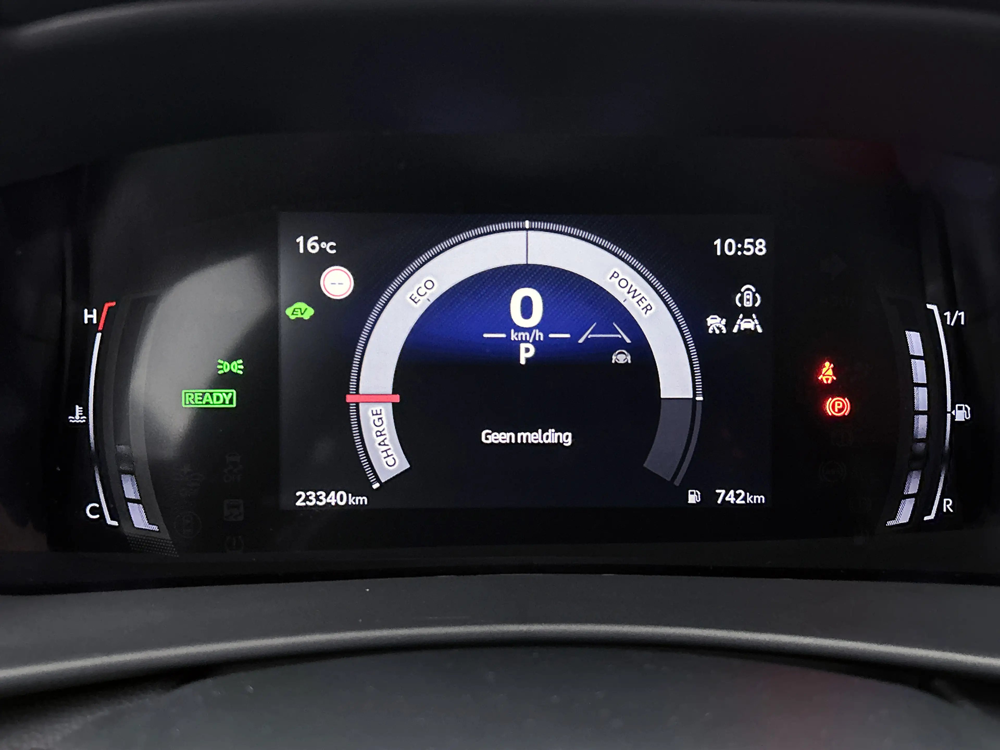 Toyota C-HR 1.8 Hybrid 140 Active | BTW voertuig | Dodehoek de — photo 5