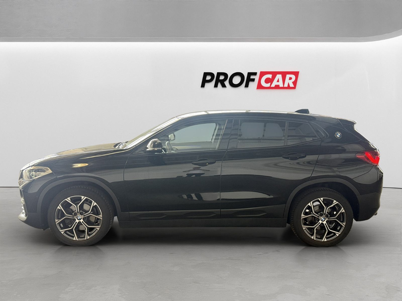 BMW X2 sDrive 18i LED-KAM-NAVIPRO-SHADOWLINE-SHZ — photo 2