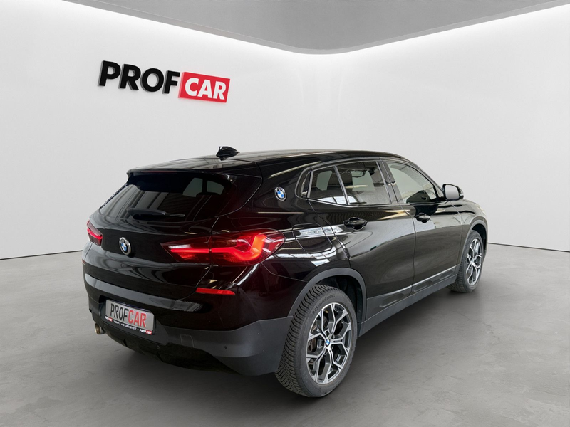 BMW X2 sDrive 18i LED-KAM-NAVIPRO-SHADOWLINE-SHZ — photo 5