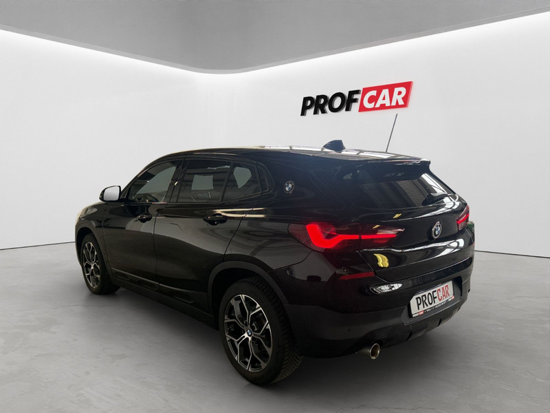 BMW X2 sDrive 18i LED-KAM-NAVIPRO-SHADOWLINE-SHZ — photo 3