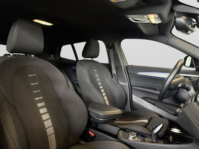 BMW X2 sDrive 18i LED-KAM-NAVIPRO-SHADOWLINE-SHZ — photo 11