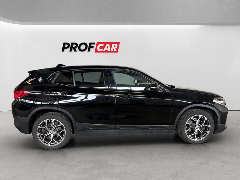 BMW X2 sDrive 18i LED-KAM-NAVIPRO-SHADOWLINE-SHZ — photo 6