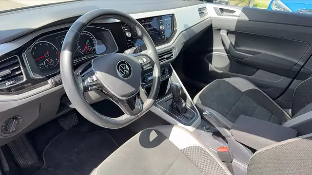 Volkswagen Polo view 8