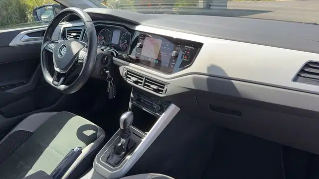 Volkswagen Polo view 10