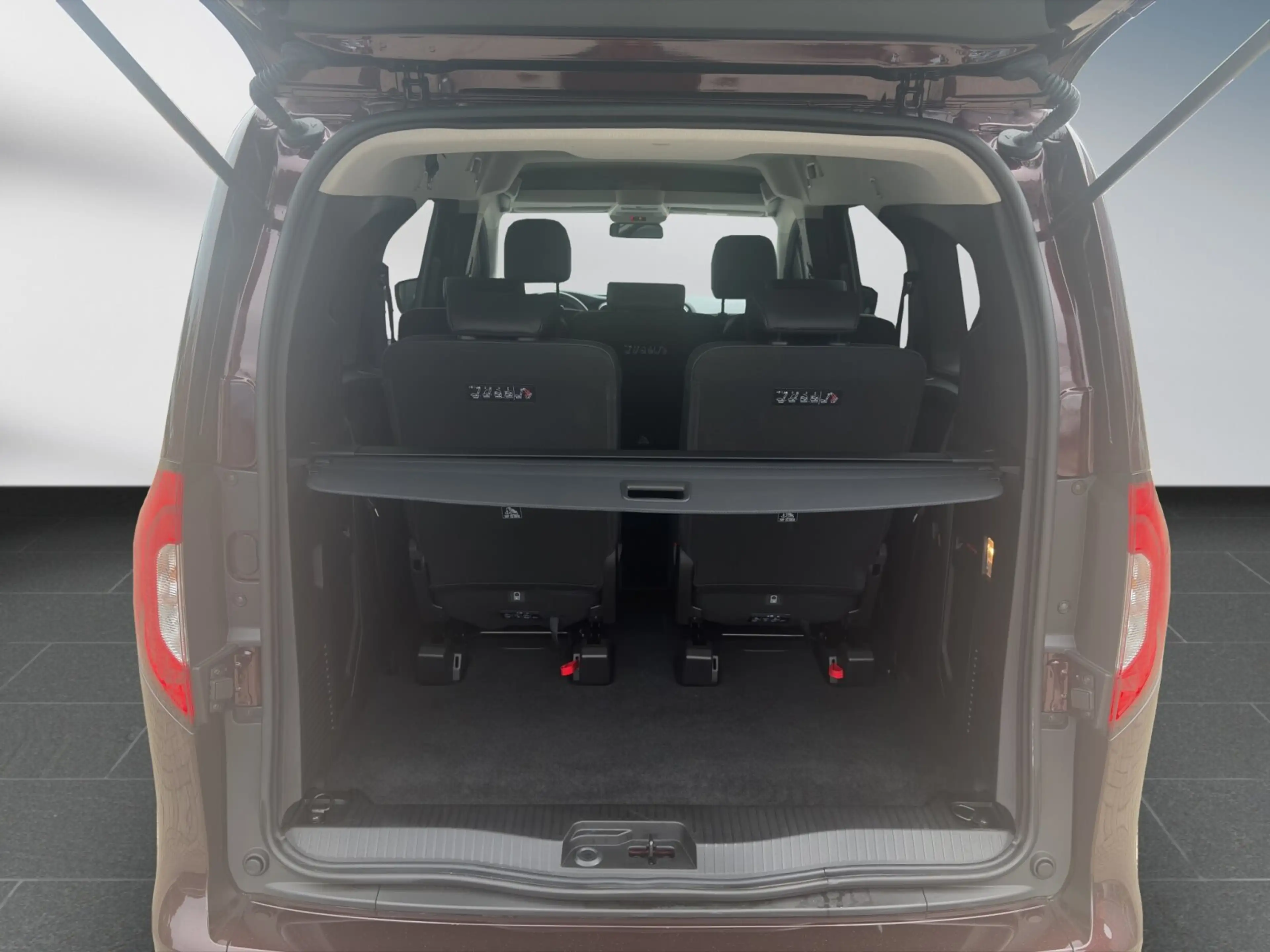Mercedes-Benz T-Class T 180 L PROGRESSIVE Ed *7-Sitzer*LED*AHK*RFK* BC — photo 13