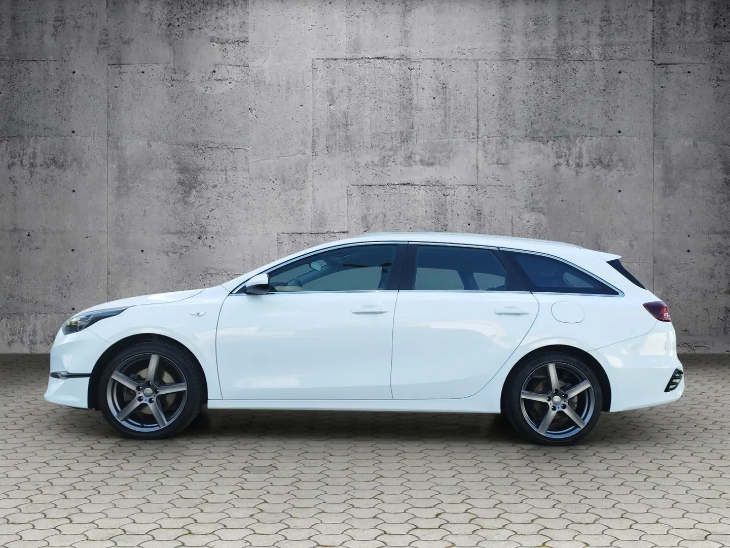 Kia Ceed SW / cee'd SW Vision 1.5TGDI Nav/SHZ/RFK/GRA/Carplay/2-Zonen KL Weiß - 2