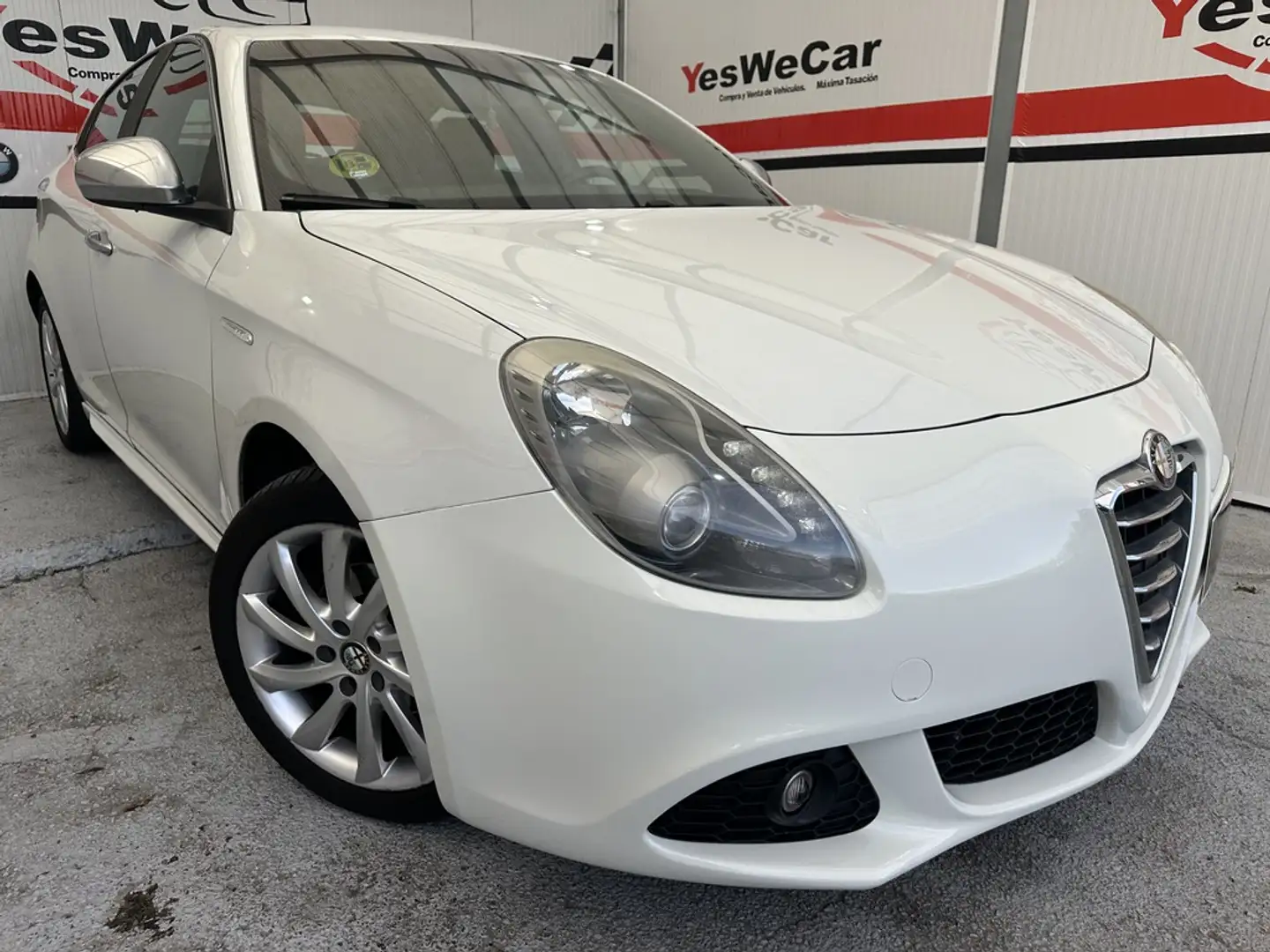 Alfa Romeo Giulietta 1.6JTDm2 S.E. Veloce Blanc - 1