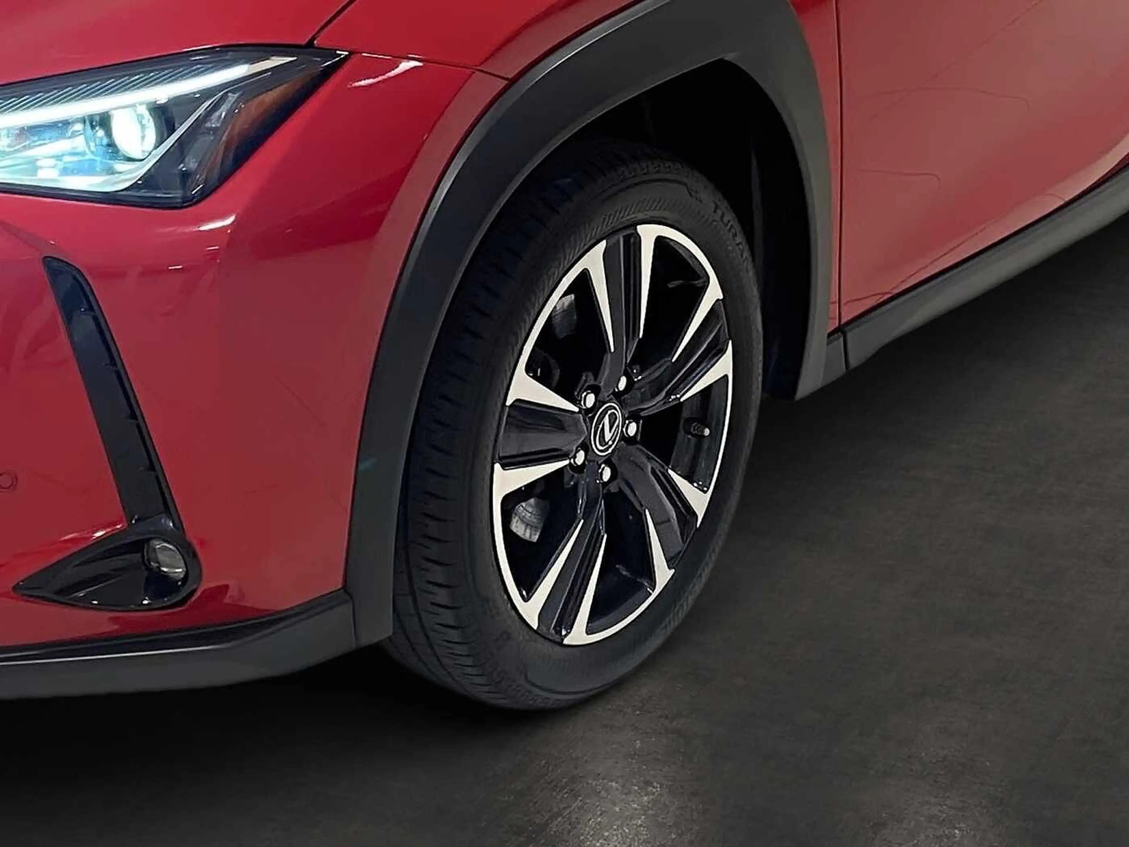 Lexus UX 250h Style Edition KAMERA SHZ — photo 8