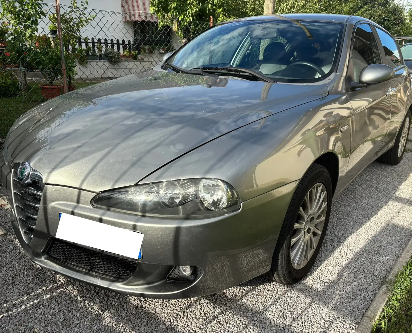 Alfa Romeo 147 5p 1.6 ts 16v Distinctive 105cv - 1