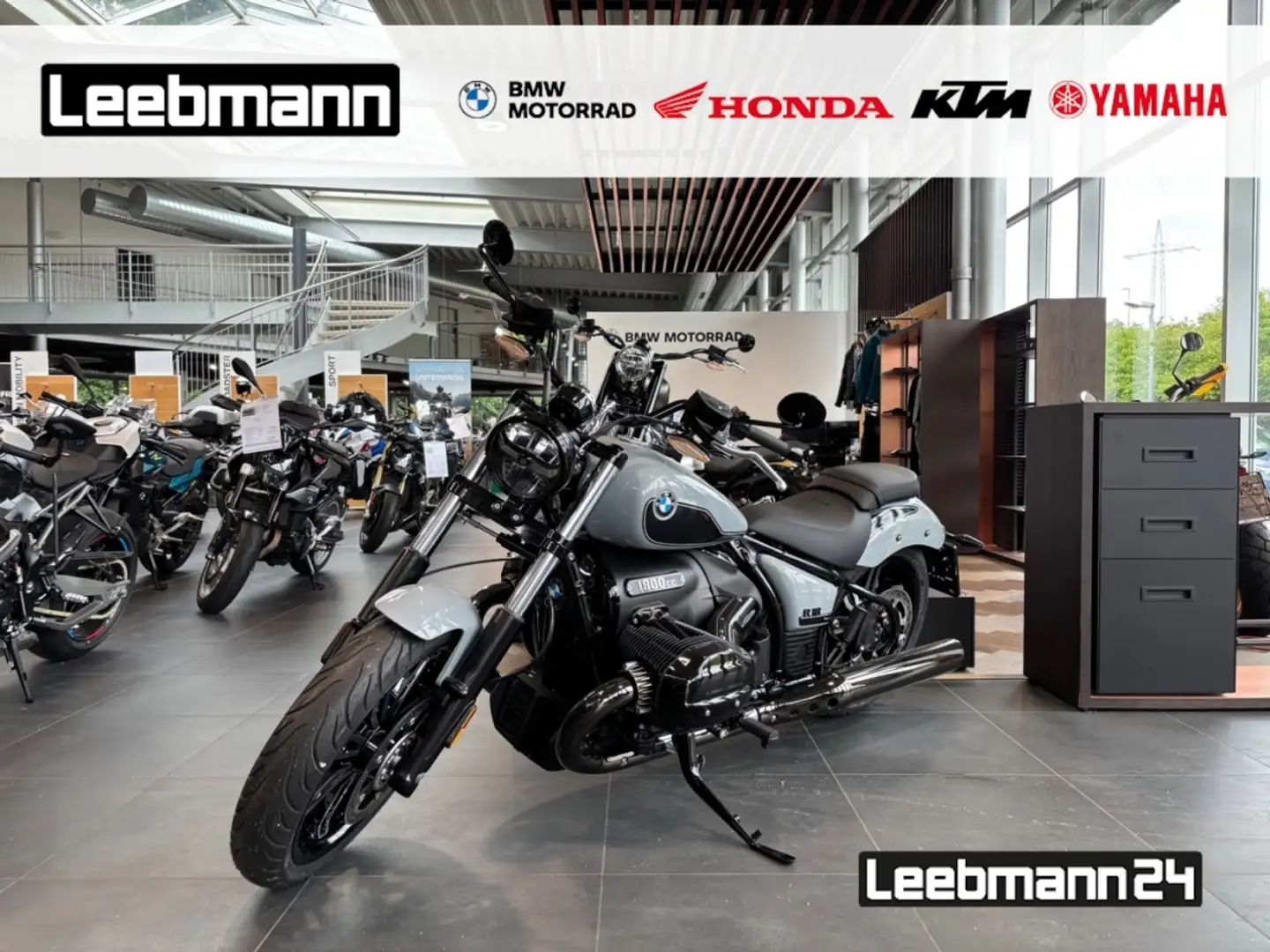 BMW R 18 Komfort-Paket, Blacked-Out-Paket Šedá - 1