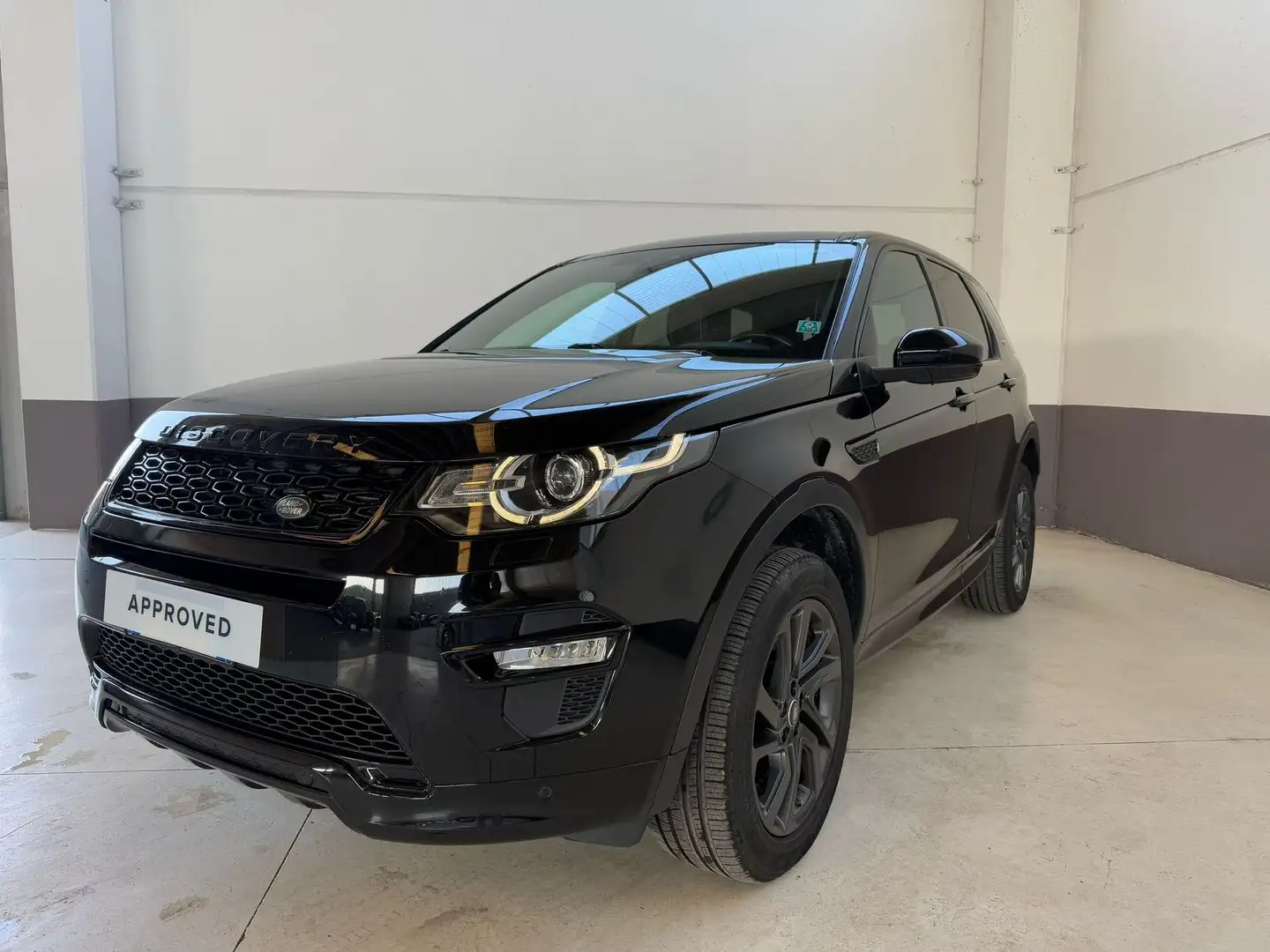 Land Rover Discovery Sport 2.0 TD4 180 CV SE Negro - 1