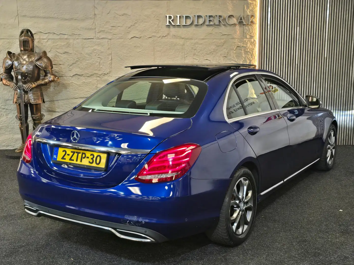 Mercedes-Benz C 180 Ambition AMG|GARANTIE|PANO|1E EIG|NAP|AUTOMAAT|STO plava - 2