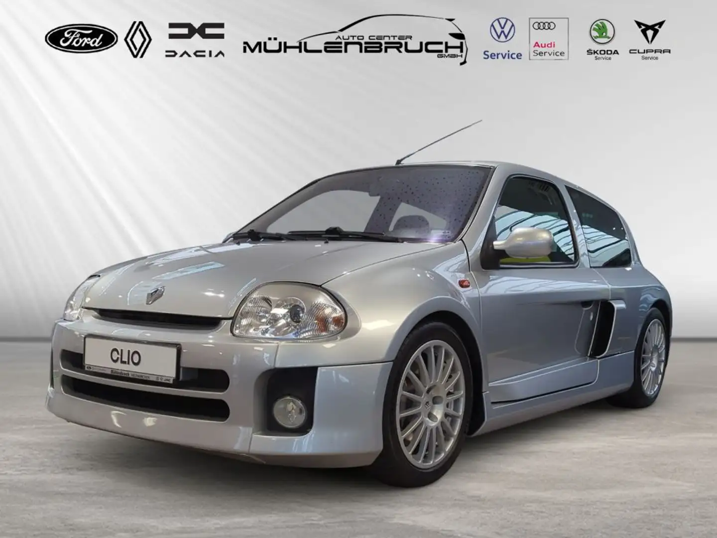 Renault Clio 3.0 V6 Sport Argent - 1