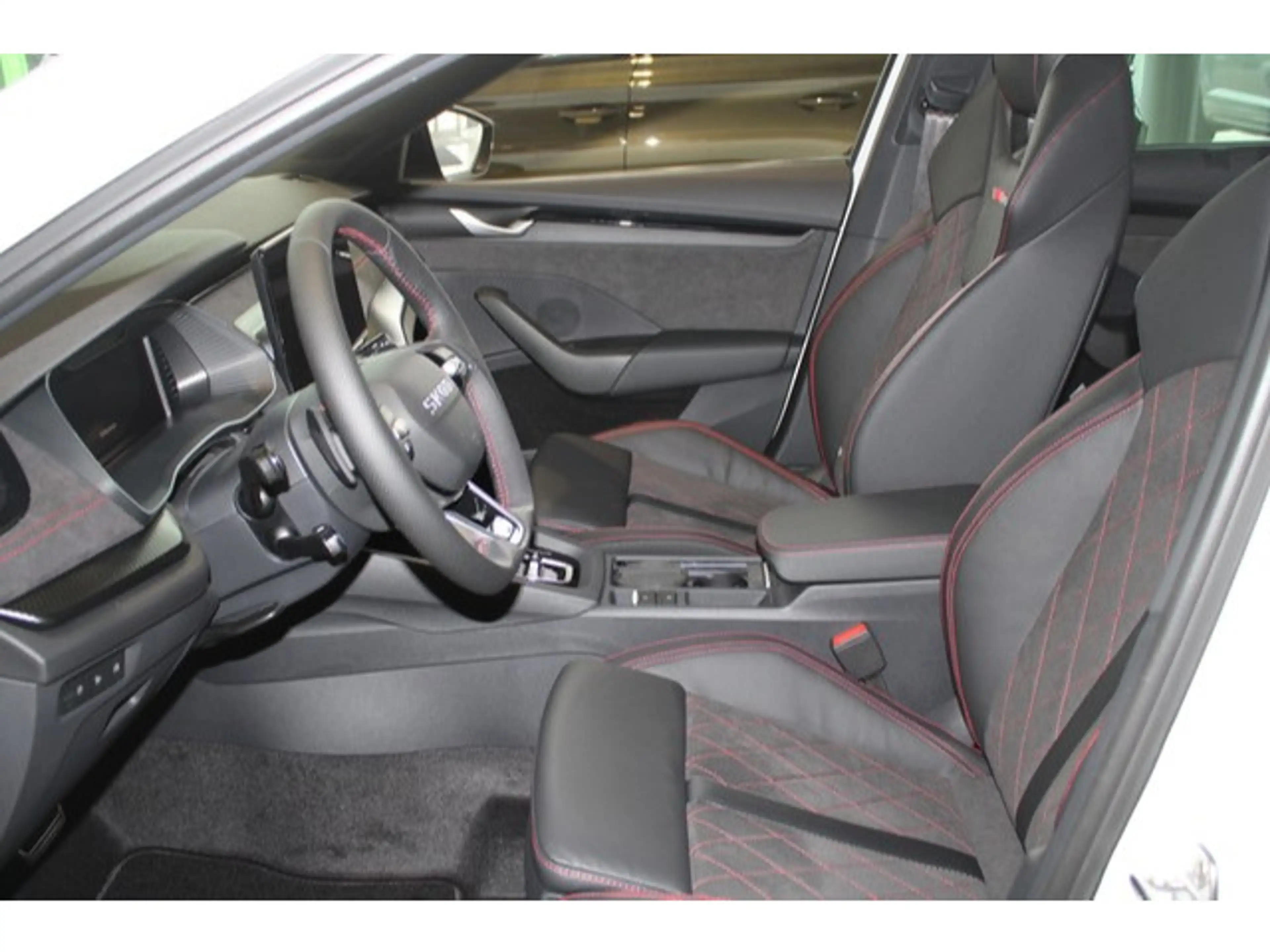 Skoda Octavia Lim. 2.0 TSI 195 kW RS — photo 3